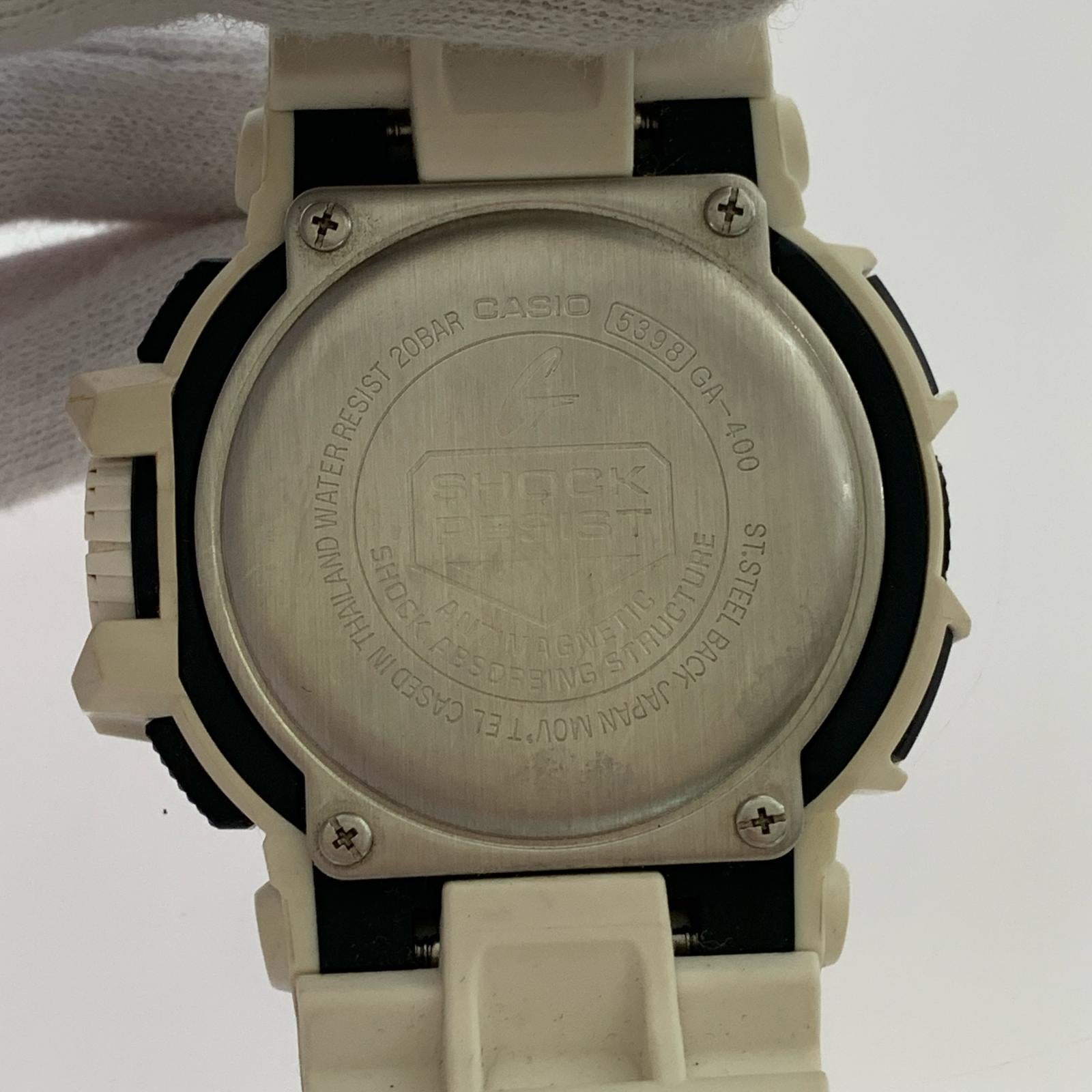 腕時計 GA-400-1AJF ホワイト