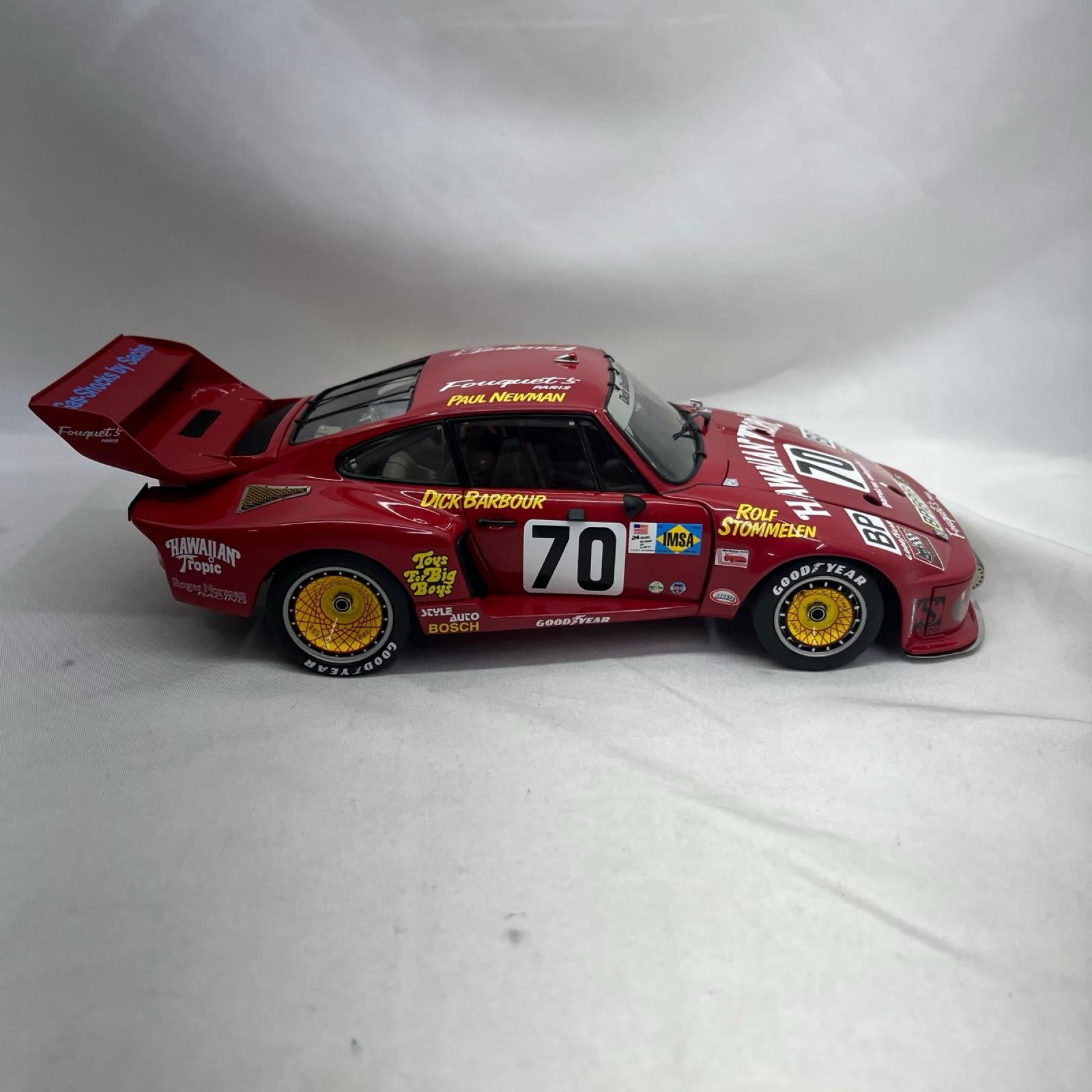 EXOTO ポルシェ935 ターボ スケールカー