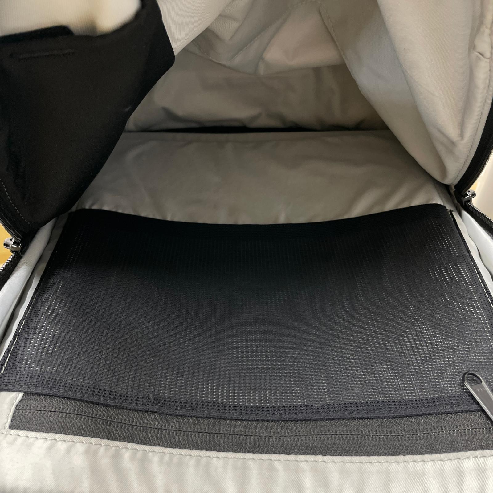 リュック・デイパック WEXLEY TEM BACKPACK 灰 グレー