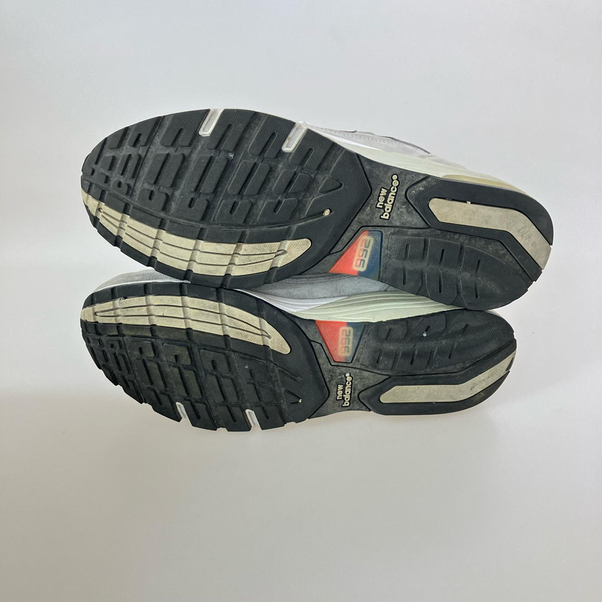 スニーカー 992 GRAY M992GR US9.5 27.5cm 27.5cm (US9 1/2 UK9 EU45) グレー