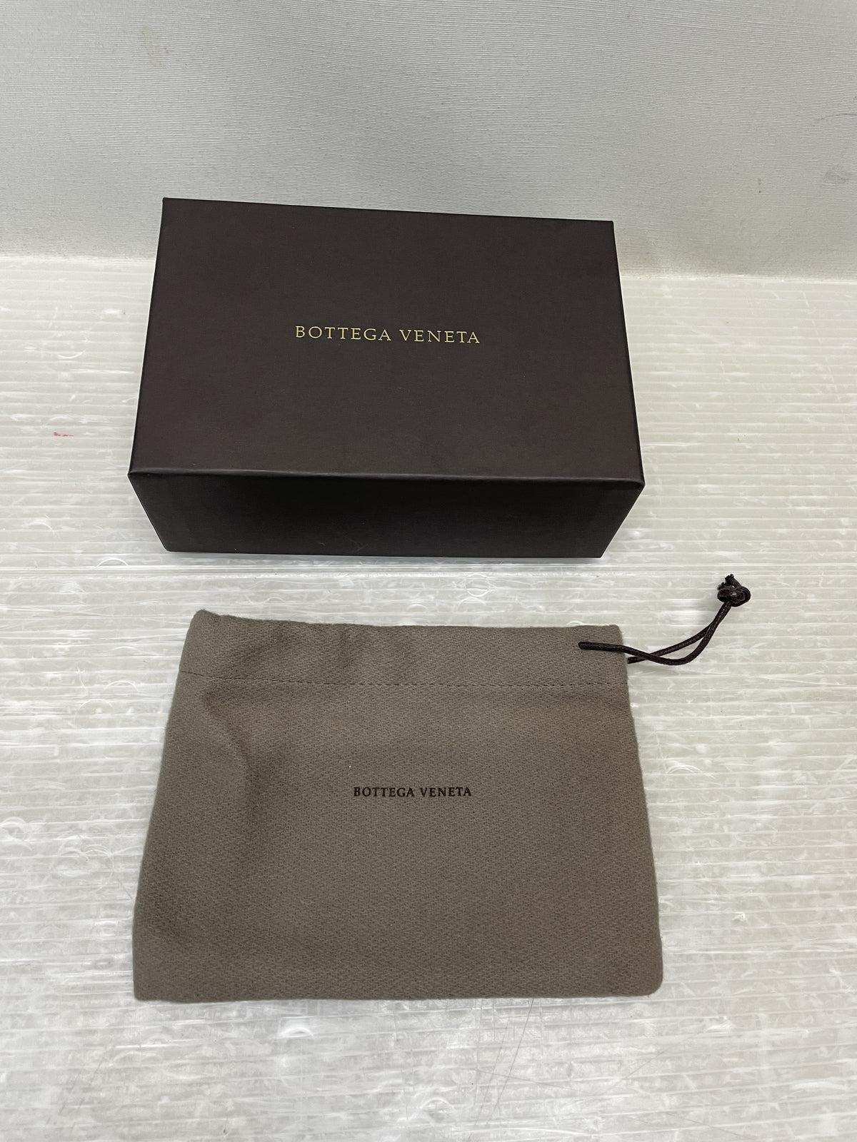 BOTTEGA VENETA イントレチャート カードケース 黒