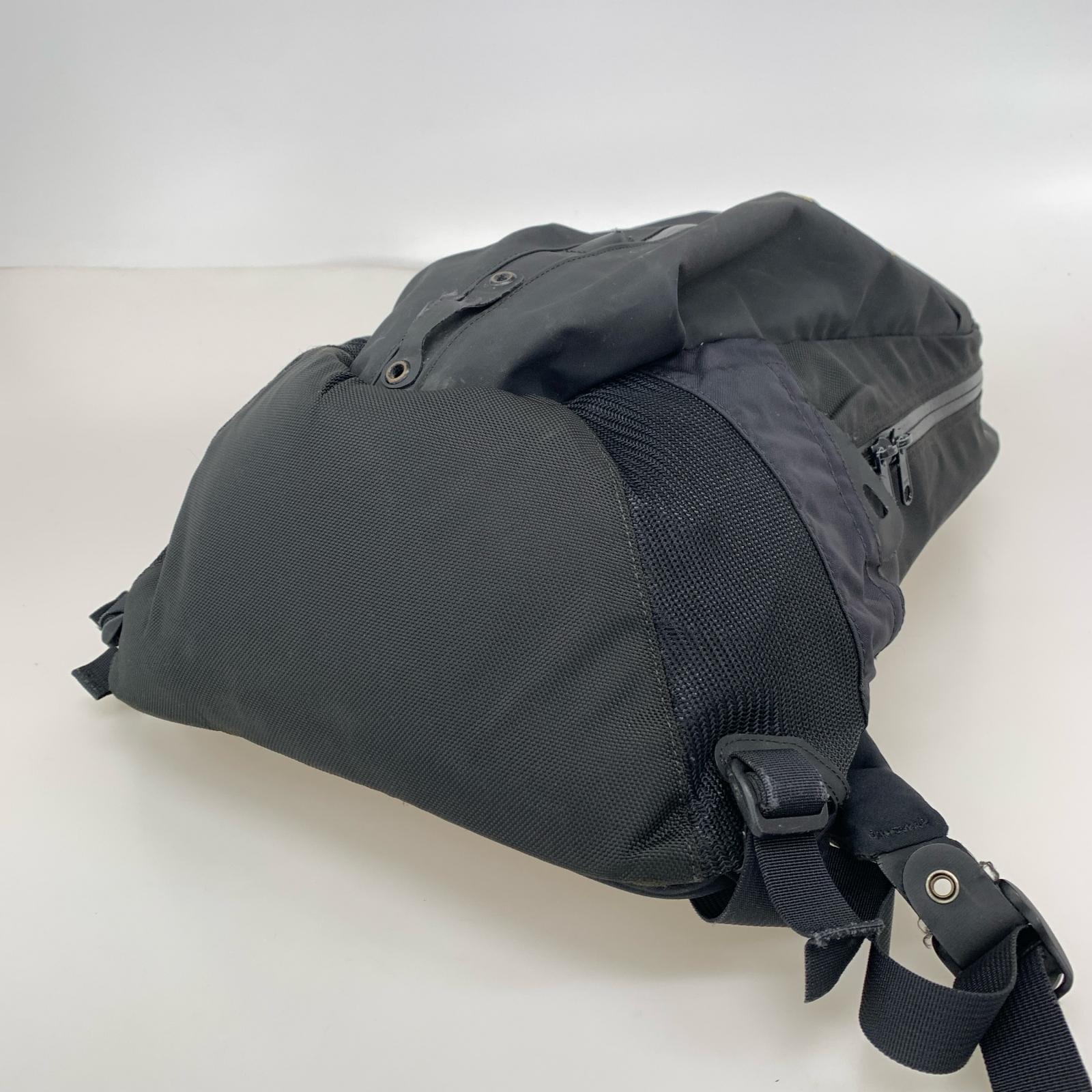 リュック・デイパック ARRO 16 BACKPACK ブラック