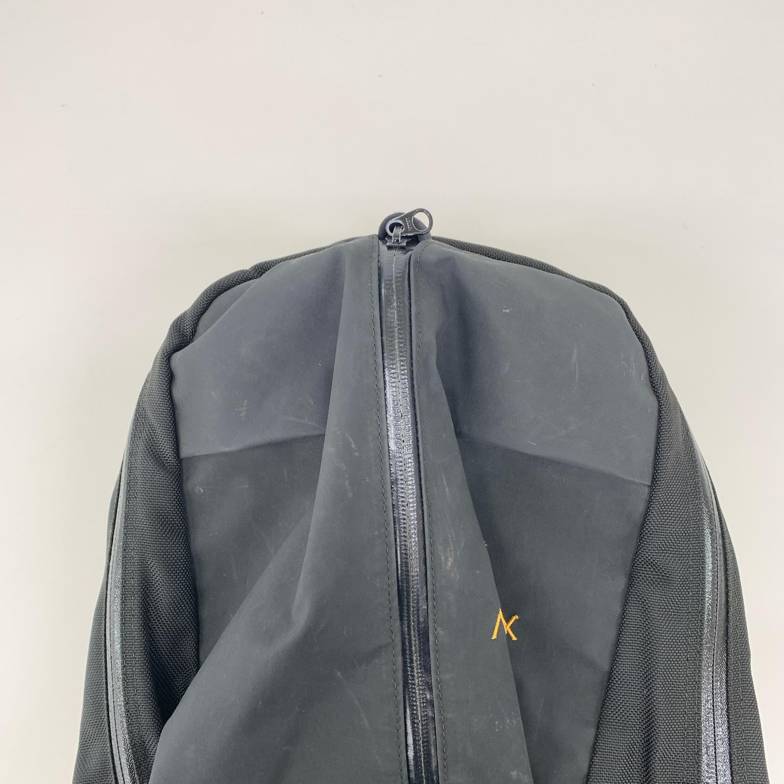 リュック・デイパック ARRO 16 BACKPACK ブラック