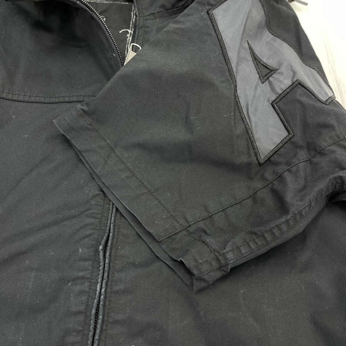 パーカー HOODED ZIP UP SHIRT ブラック