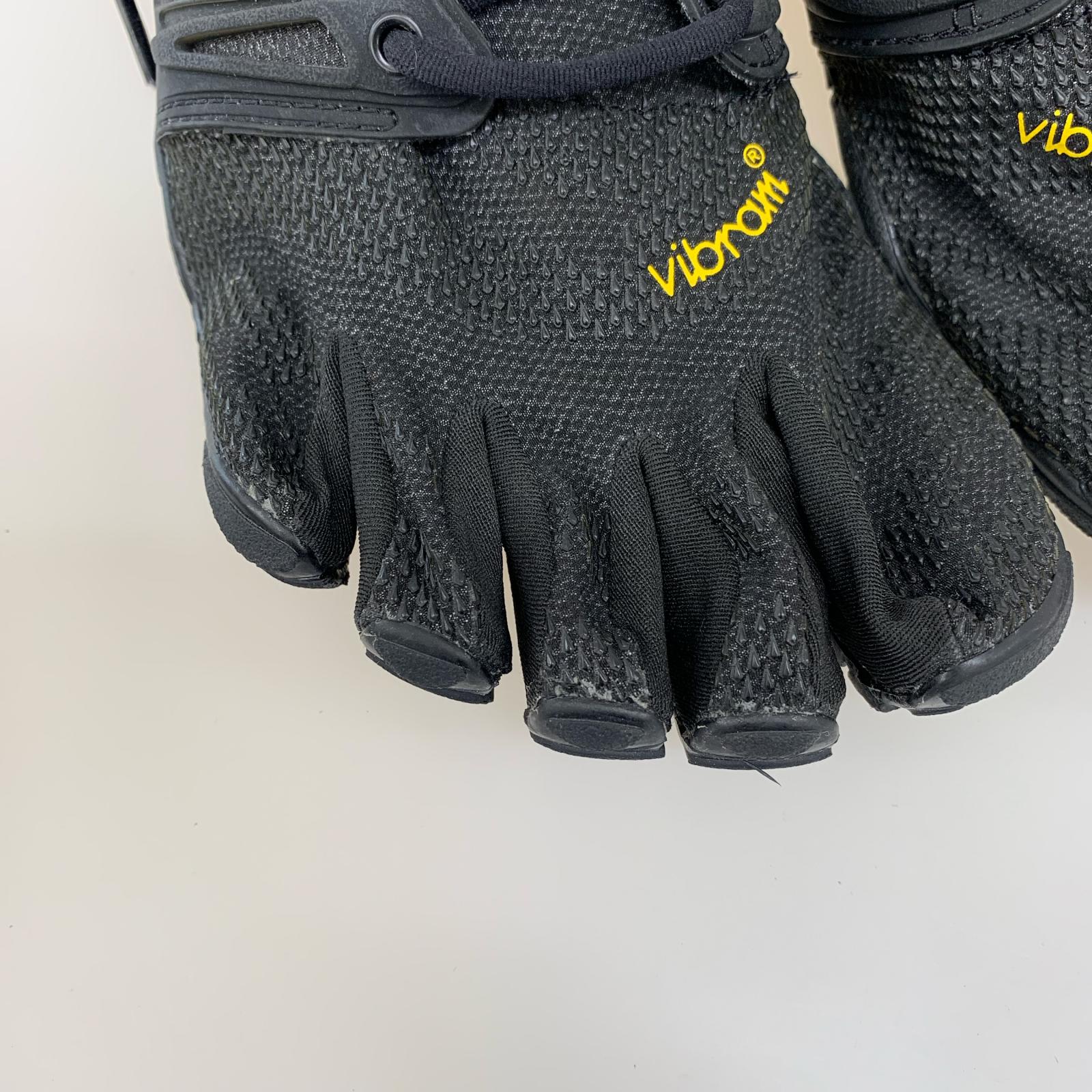 シューズ vibram five fingers ブラック