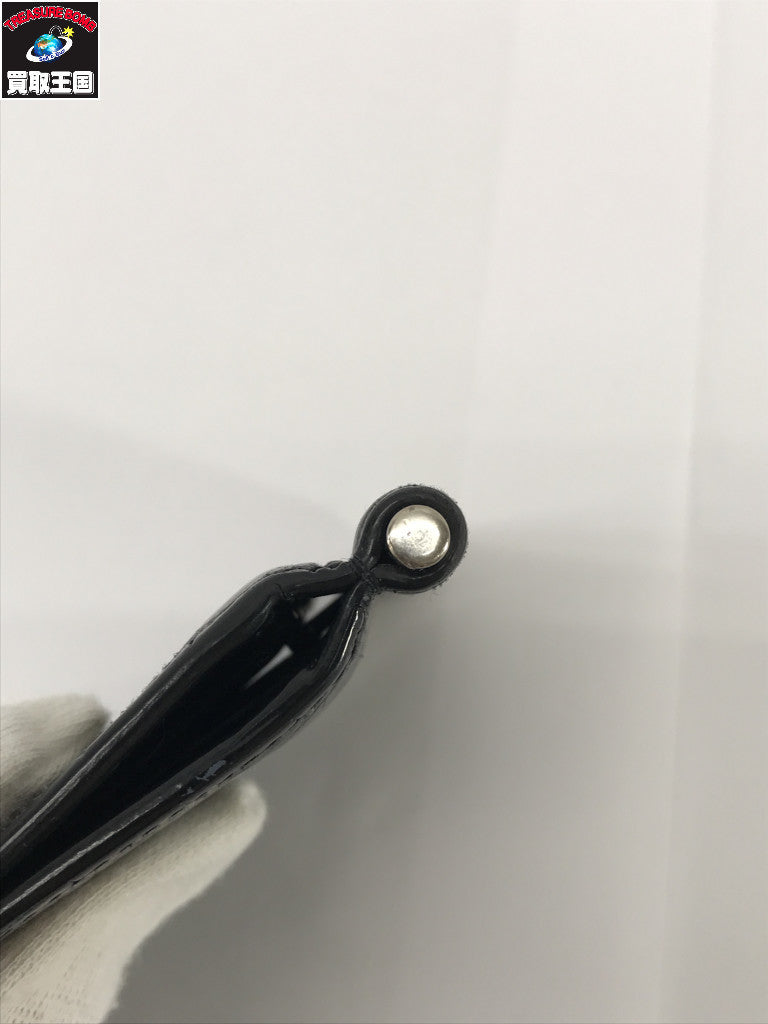 型押し 黒