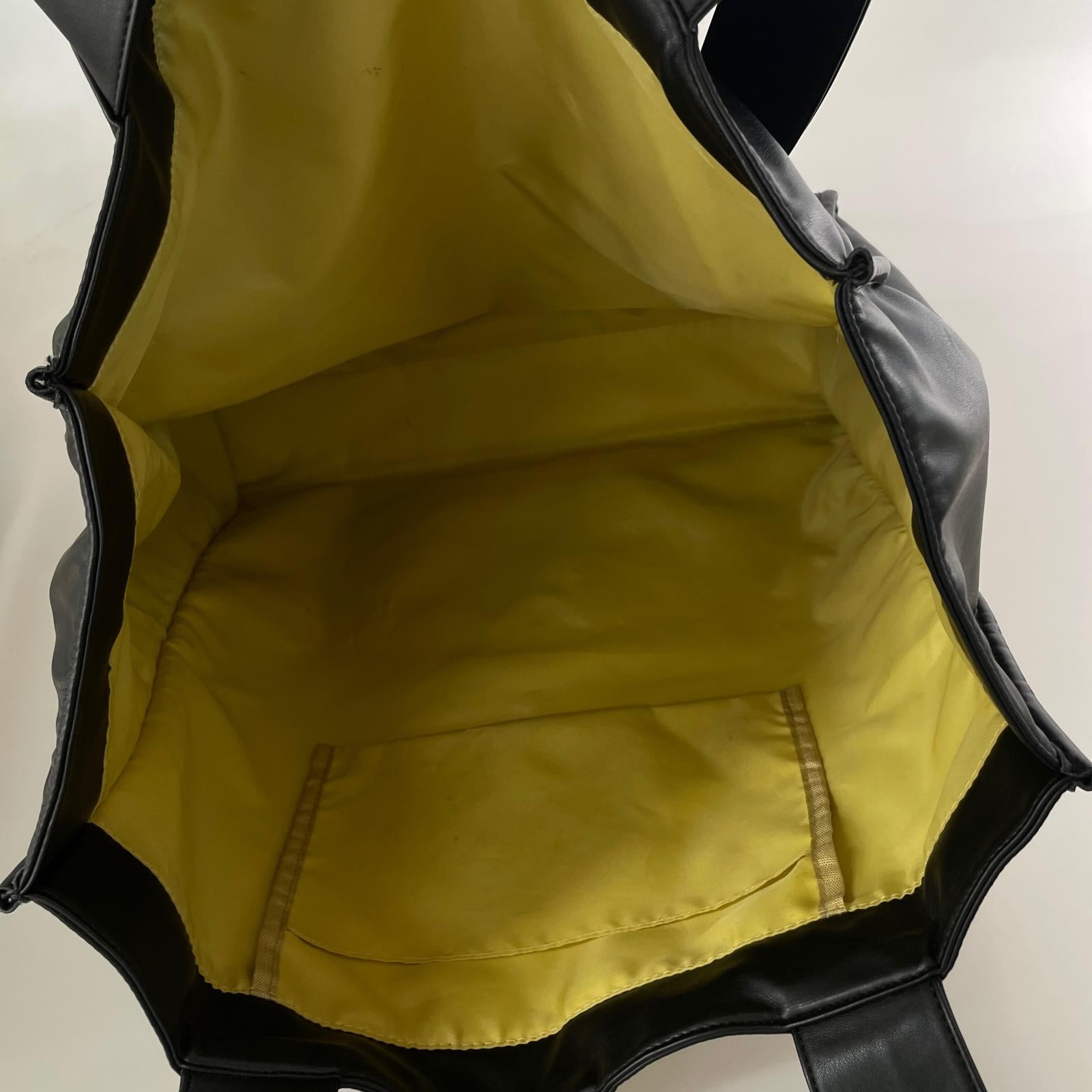ボディバッグ AMBERGLEAM レザーバッグ ブラック
