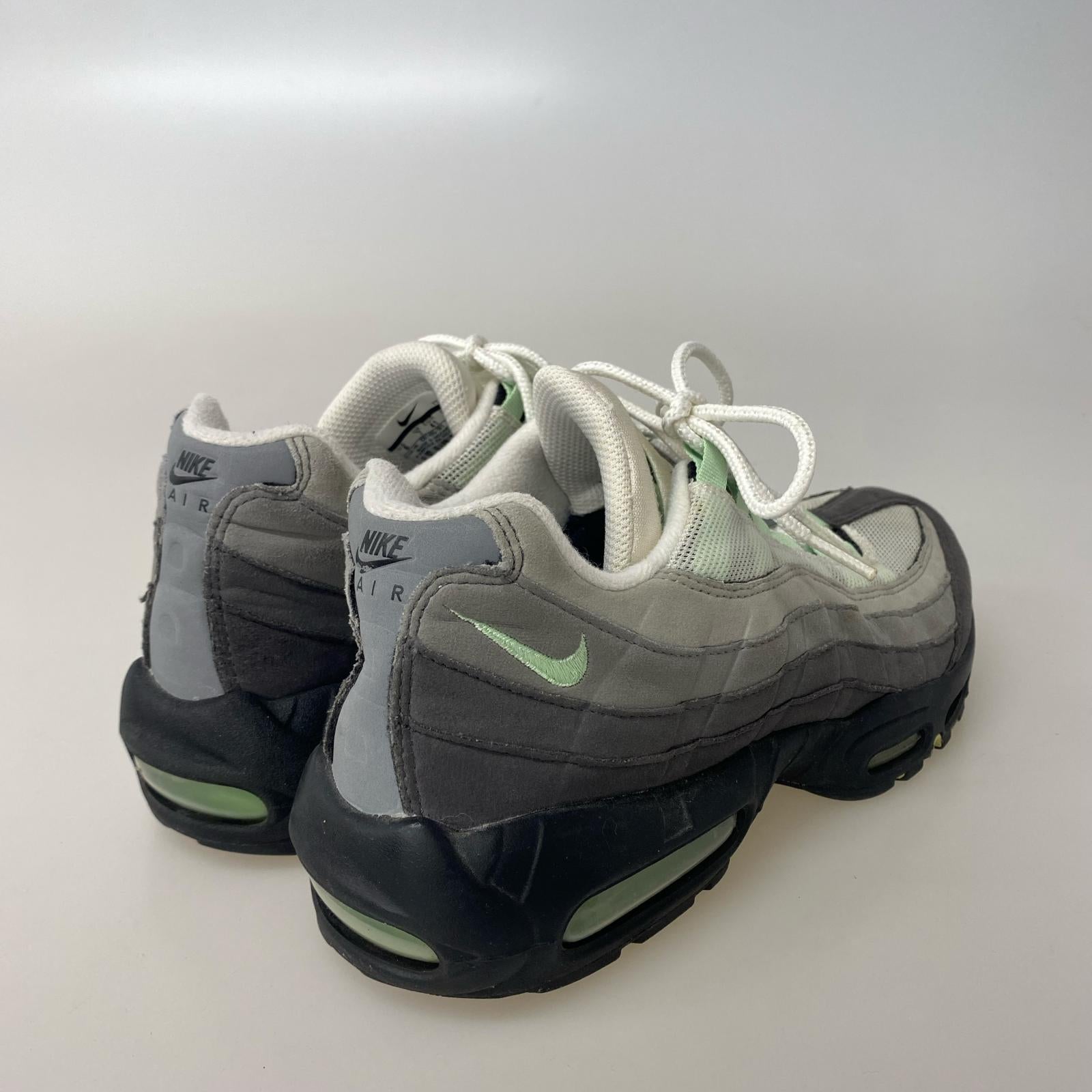 スニーカー AIRMAX95 (26cm) 26cm (US8 UK7 1/2 EU42) グレー