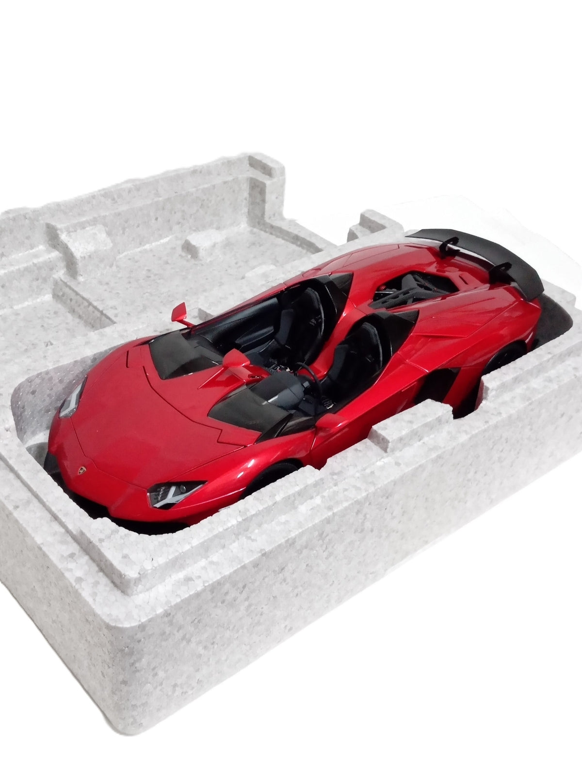 AUTOart アヴェンタドール メタリックレッド シグネチャー スケールカー
