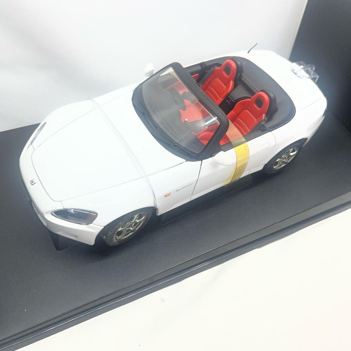 AUTOart 1/18 HANDA S 2000 スケールカー