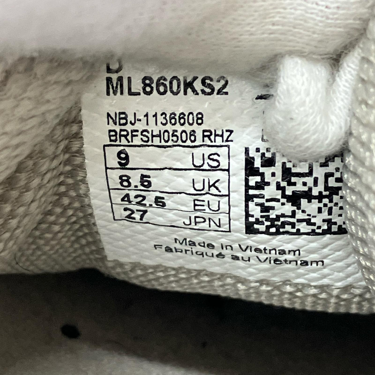 スニーカー NEW BALANCE 860V2 Timber Wolf ローカットスニーカー 27㎝ 27cm (US9 UK8 1/2 EU44) グレー