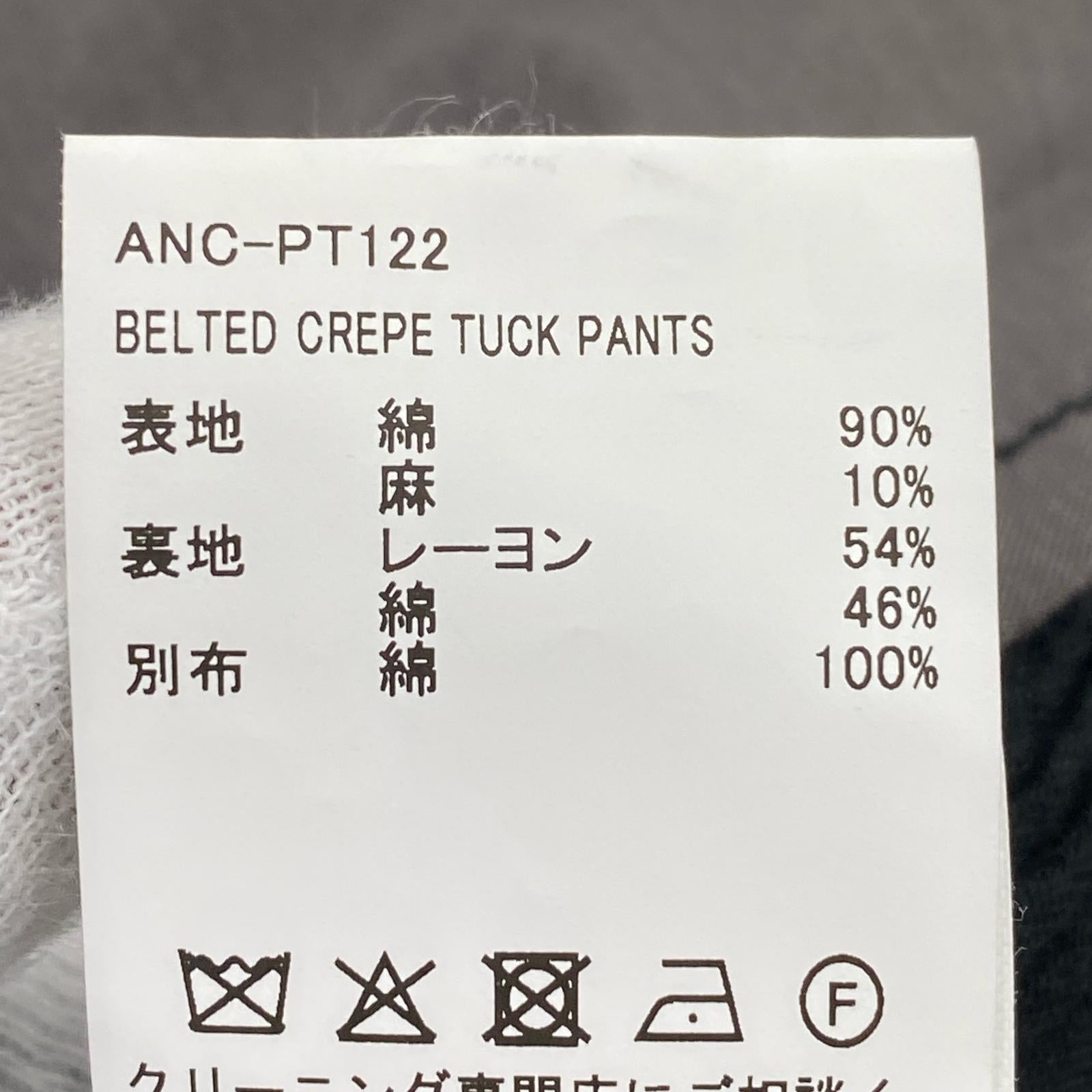 パンツ BALTED CREPE TUCK SLACKS ブラック