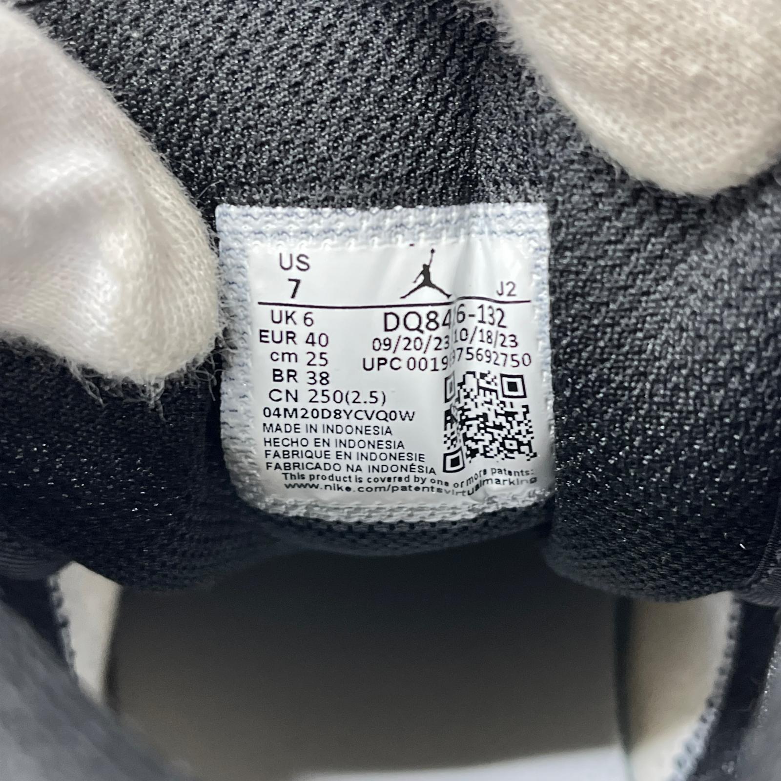 スニーカー Nike Air Jordan 1 Mid "White/Black"25.0 25cm (US7 UK6 1/2 EU40) ホワイト