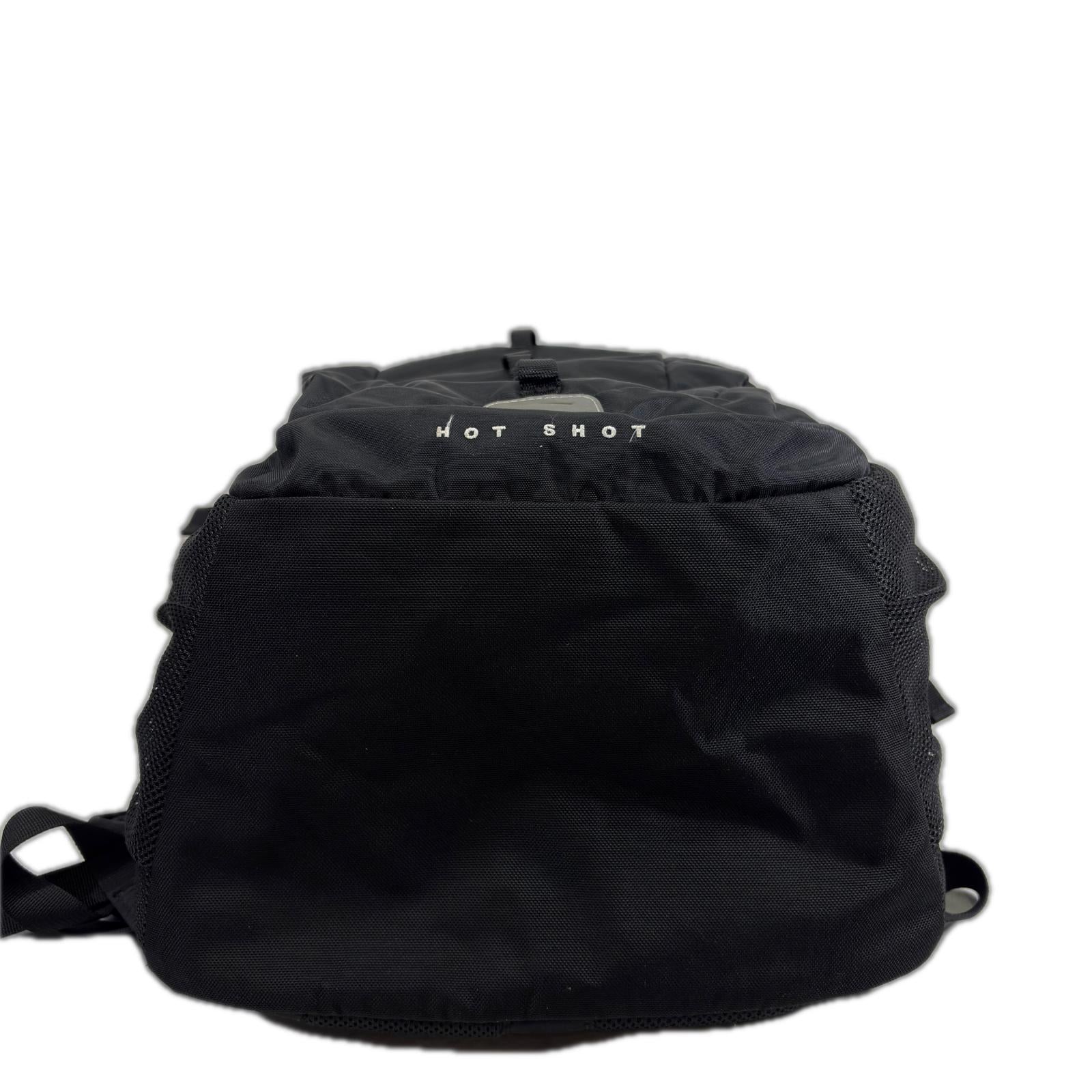 リュック・デイパック HOT SHOT 27L/BK