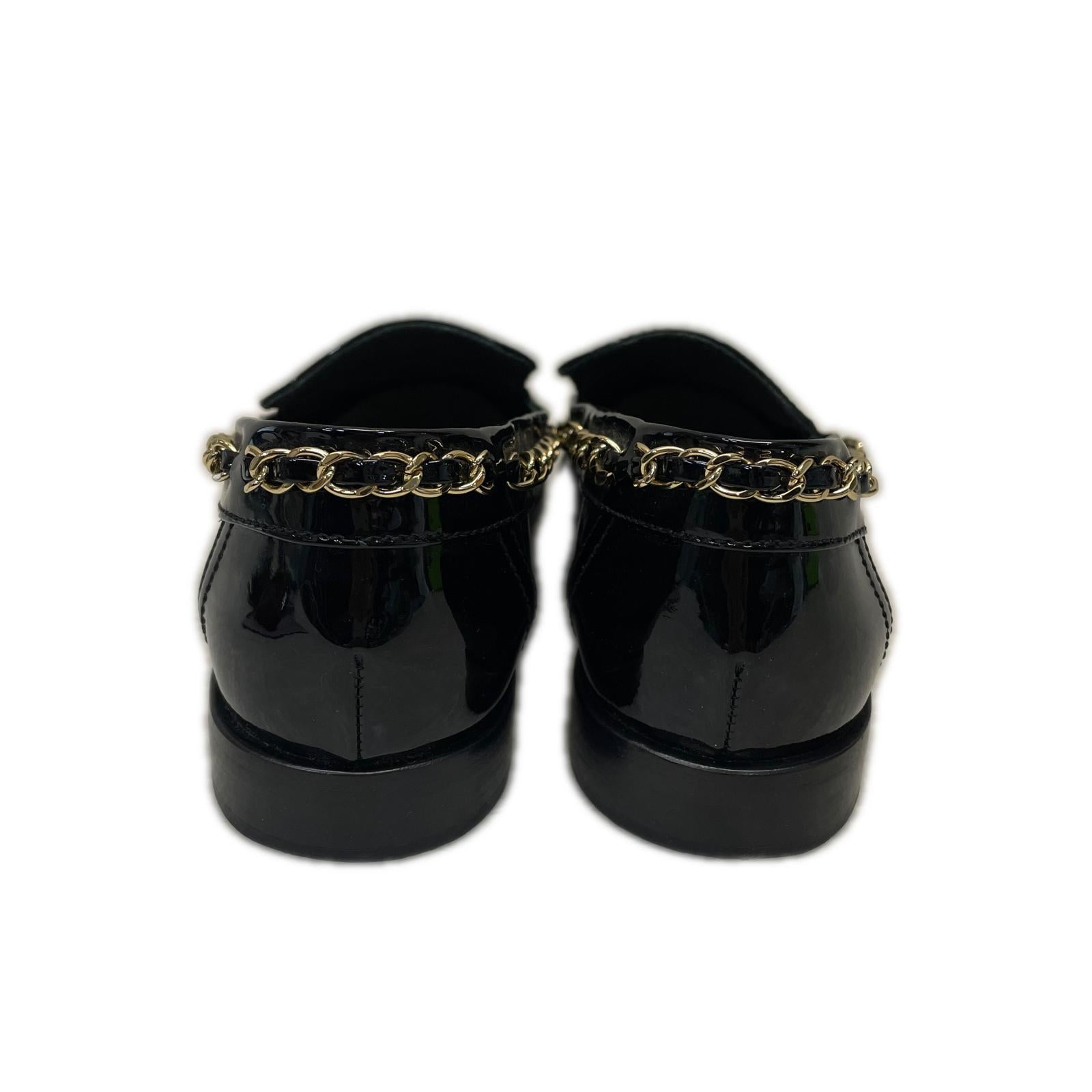 CHANEL パテントレザー ココマーク チェーンローファー 36C 黒