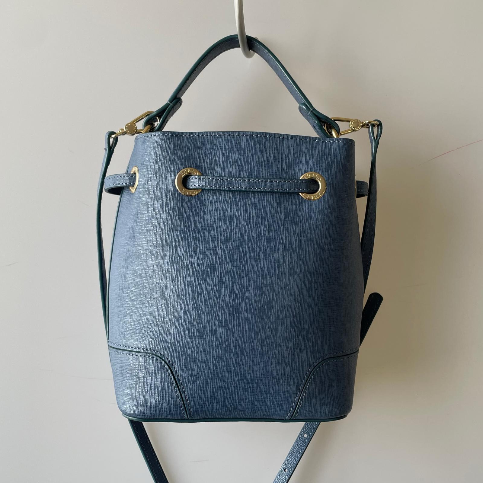 ショルダーバッグ FURLA ショルダーバッグ ブルー