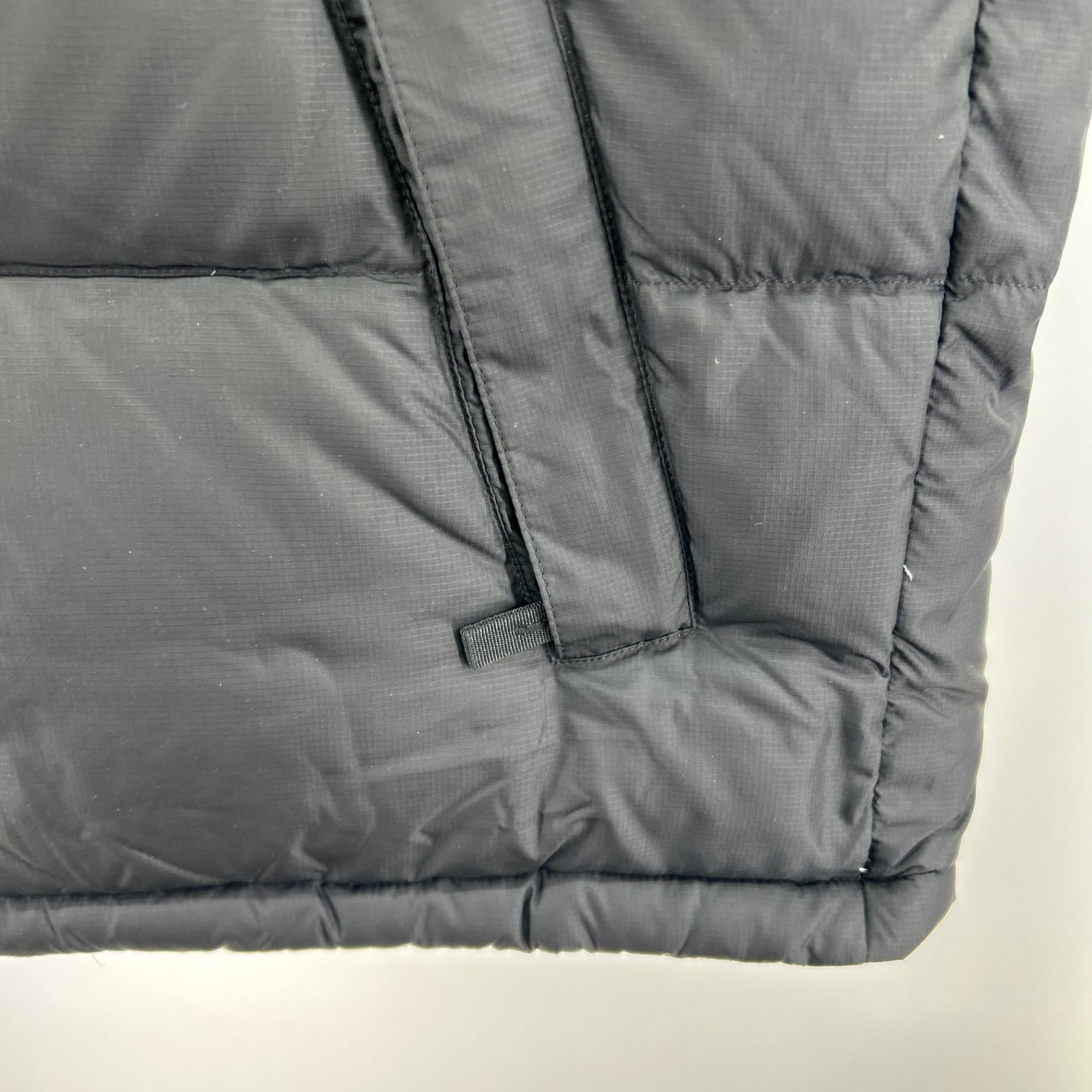 ダウンベスト Nuptse Vest ブラック
