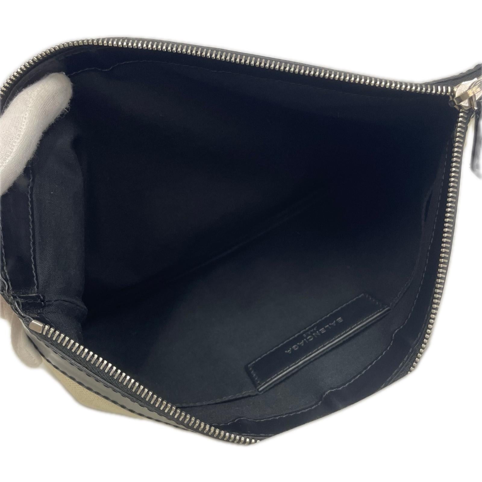 BALENCIAGA/ネイビークリップ M/373834 37384 9260 C 002123