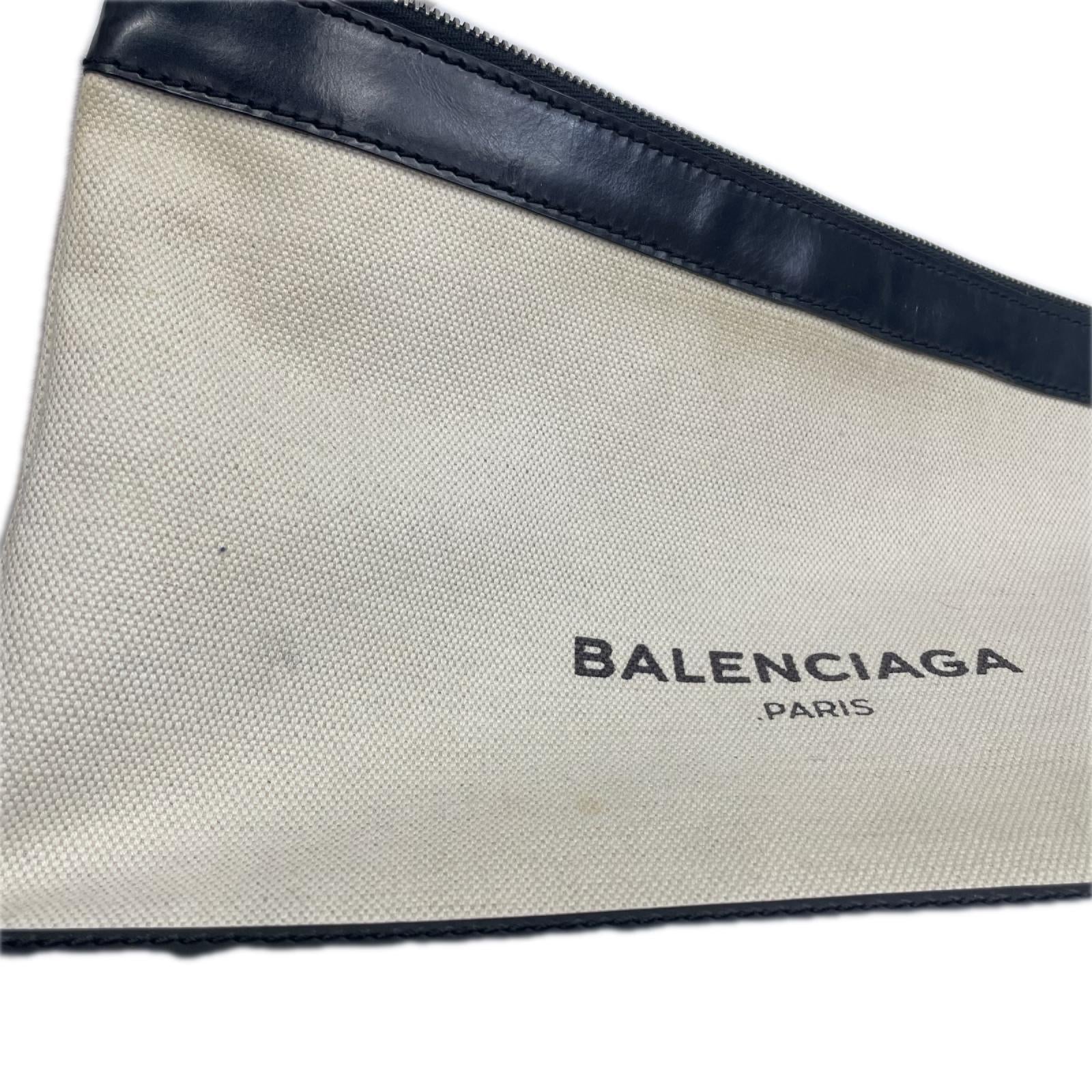 BALENCIAGA/ネイビークリップ M/373834 37384 9260 C 002123