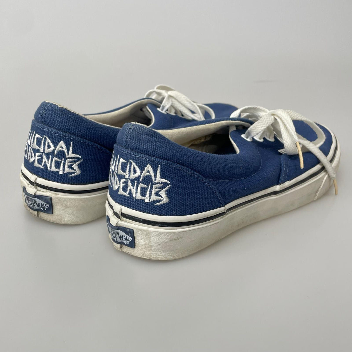 スニーカー × SUICIDAL TENDENCIES ERA 青