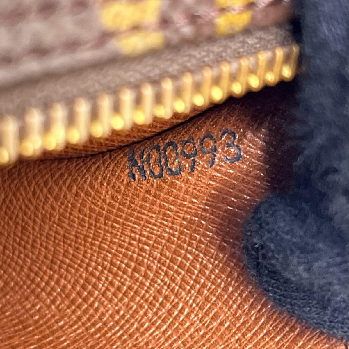 LV/パピヨン26/M51386
