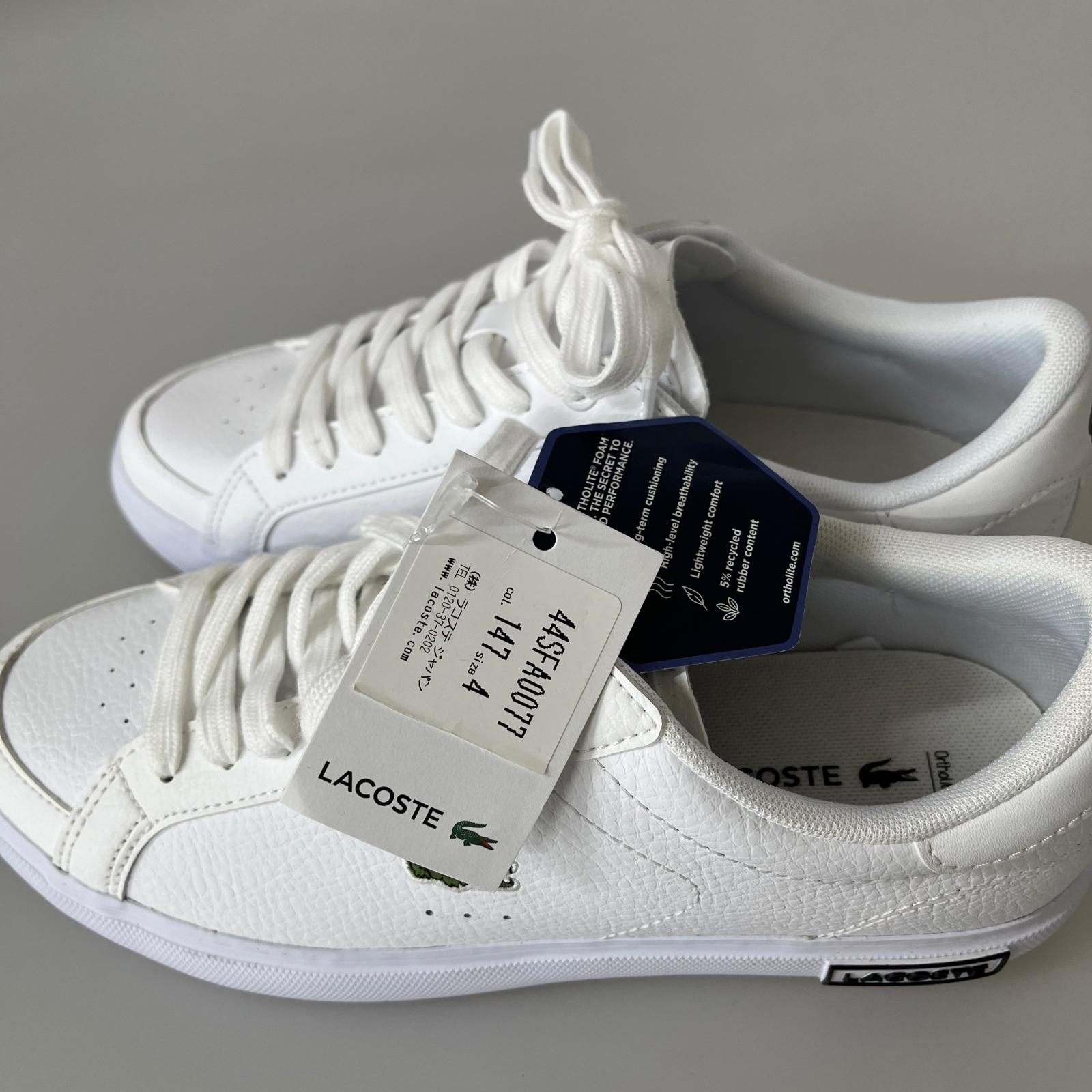 スニーカー LACOSTE パワーコート スニーカー 37 ホワイト
