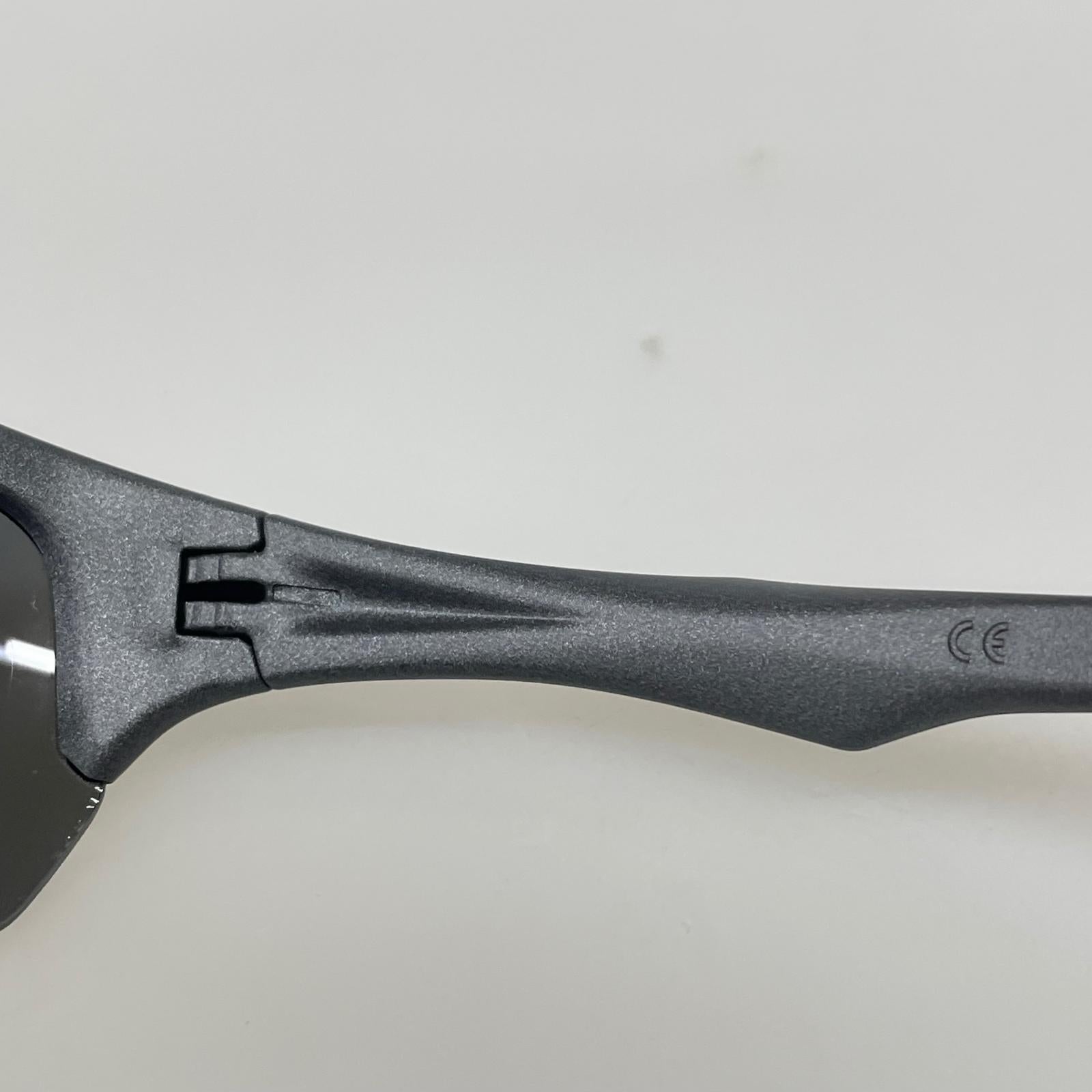 その他アクセサリー OAKLEY FLAK BETA 黒 グレー