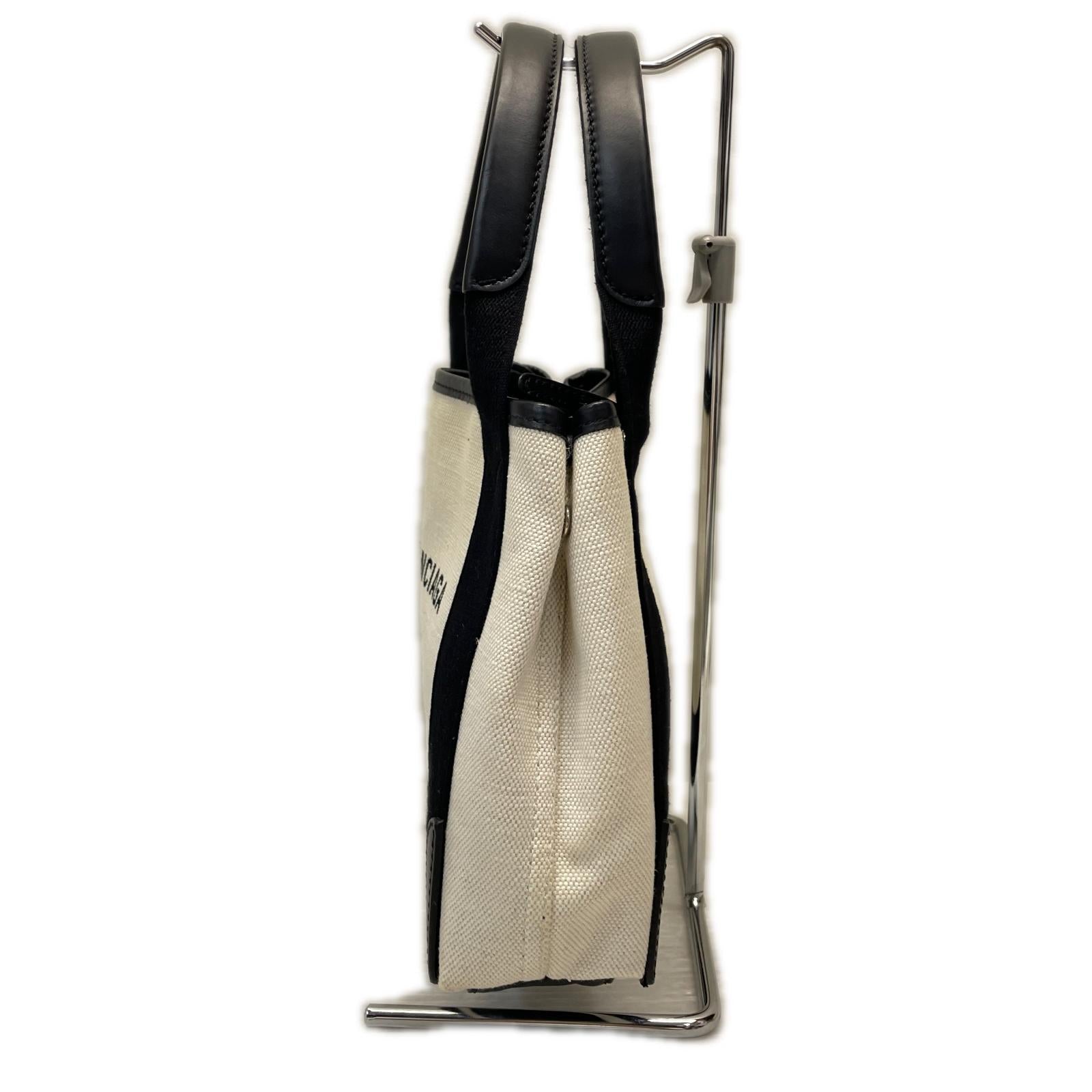 BALENCIAGA ネイビーカバス XS 2WAYバッグ 390346