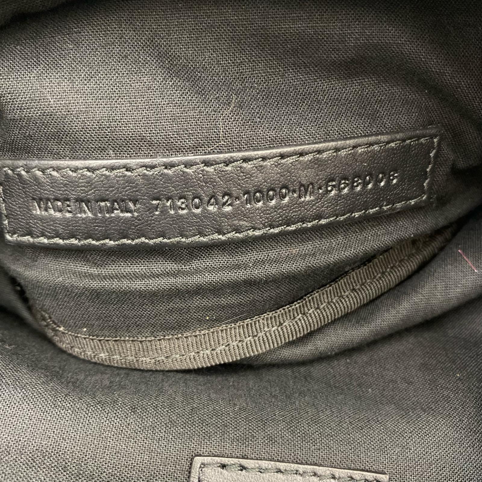 Balenciaga BBエンボス シグネチャー クロスボディバッグ 黒