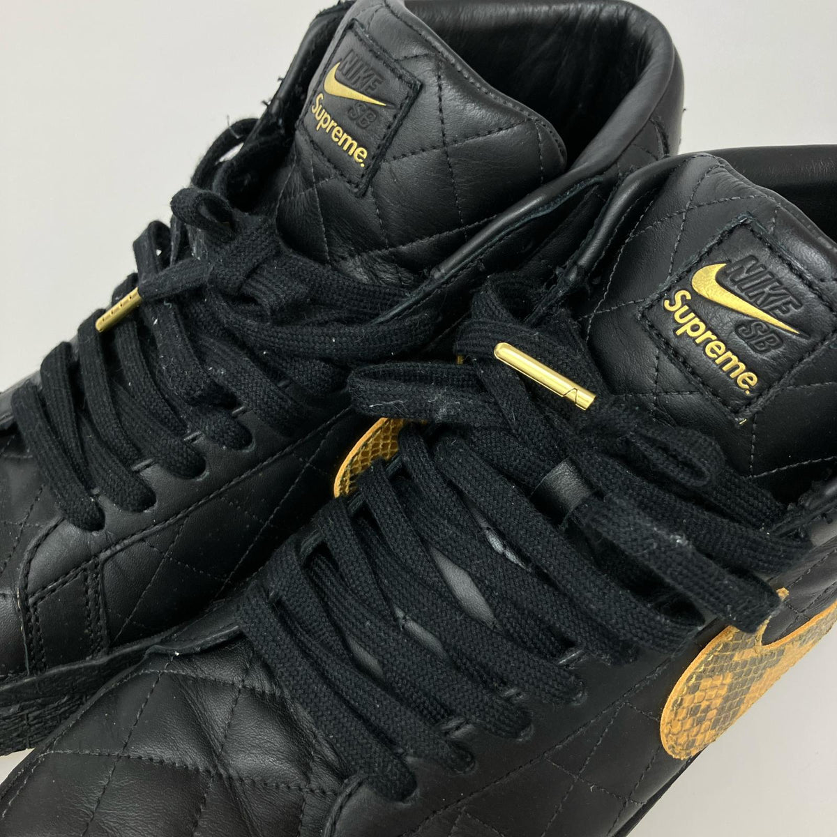 スニーカー ×Supreme SB Blazer Mid Black 27.5cm (US9 1/2 UK9 EU45) ブラック