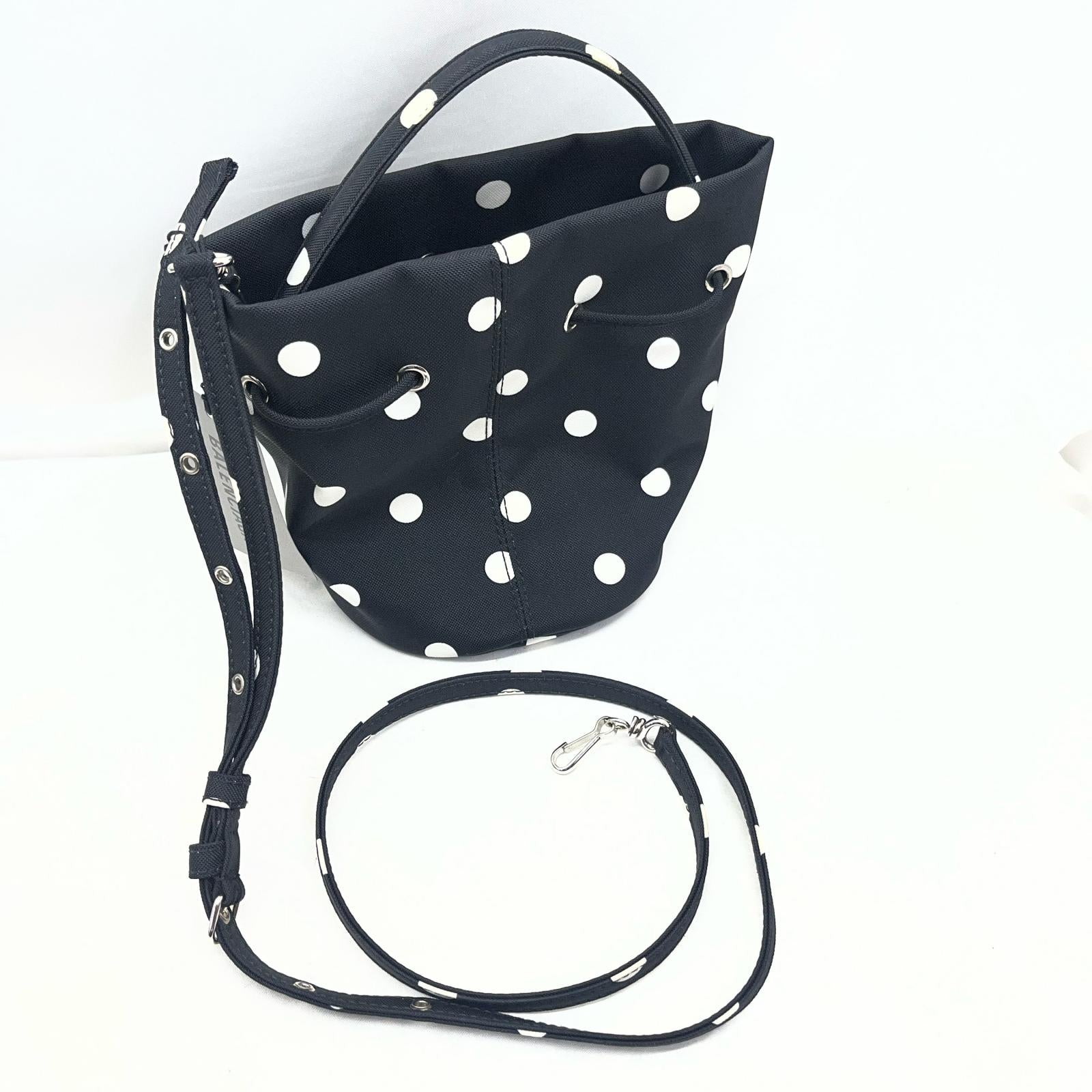 Balenciaga ウィール XS ドローストリング バケットバッグ 656682