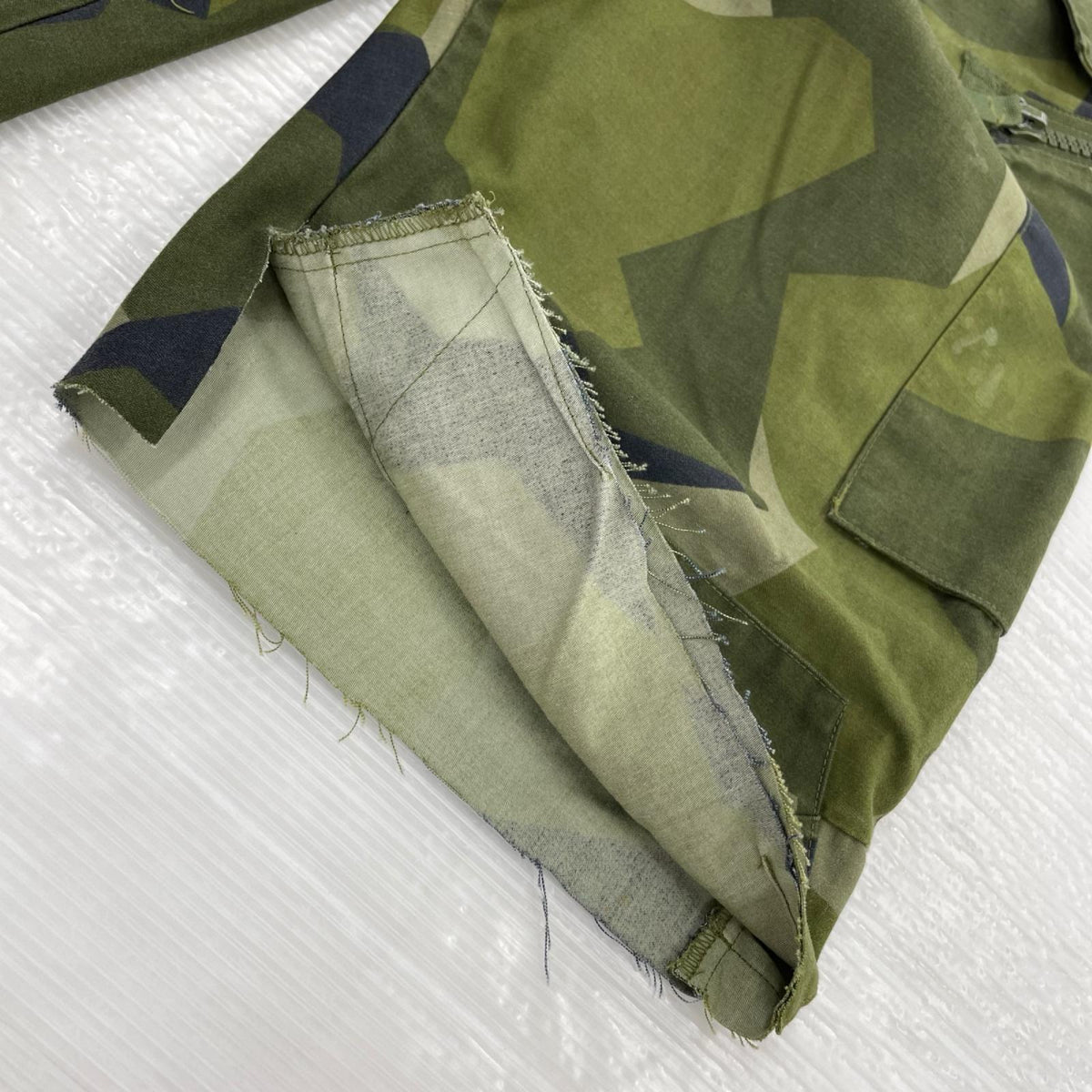 ショートパンツ SWEDISH MILITARY カーゴ (W33) グリーン