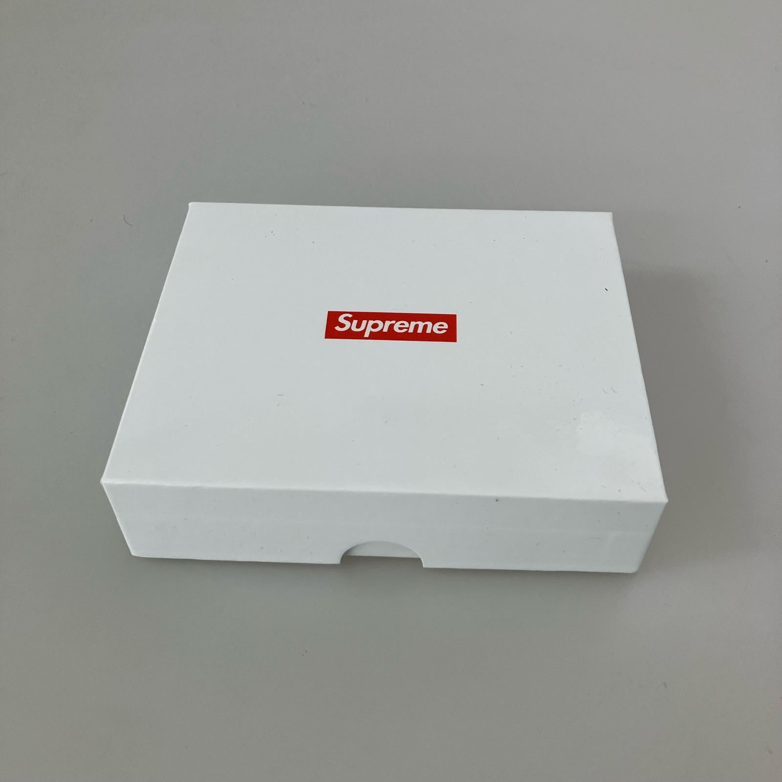 その他アクセサリー Debossed Glass Ashtray Red 灰皿 レッド