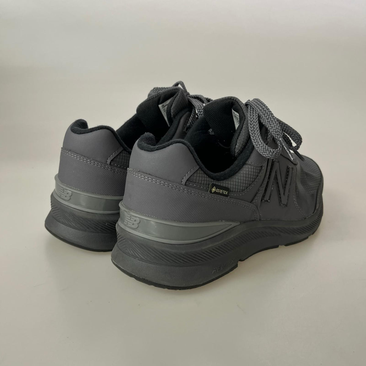スニーカー Walking 880 v5 GTX 28cm (US10 UK9 1/2 EU46) グレー