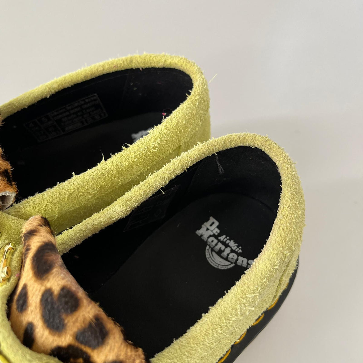シューズ Dr.Martens ADRIAN BONE SNAFFLE ライム×レオパード (UK4)