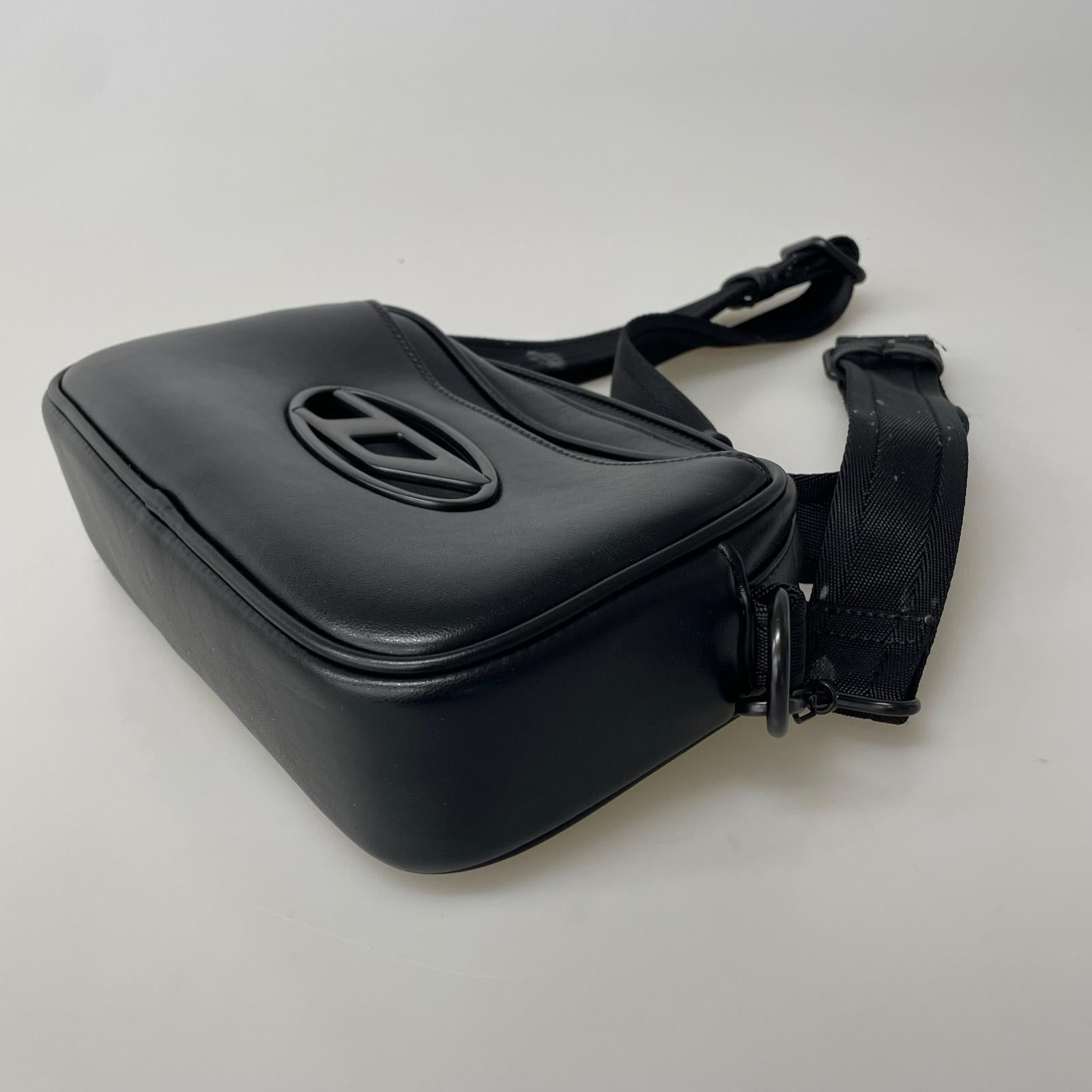 ショルダーバッグ HOLI D CAMERA BAG ブラック