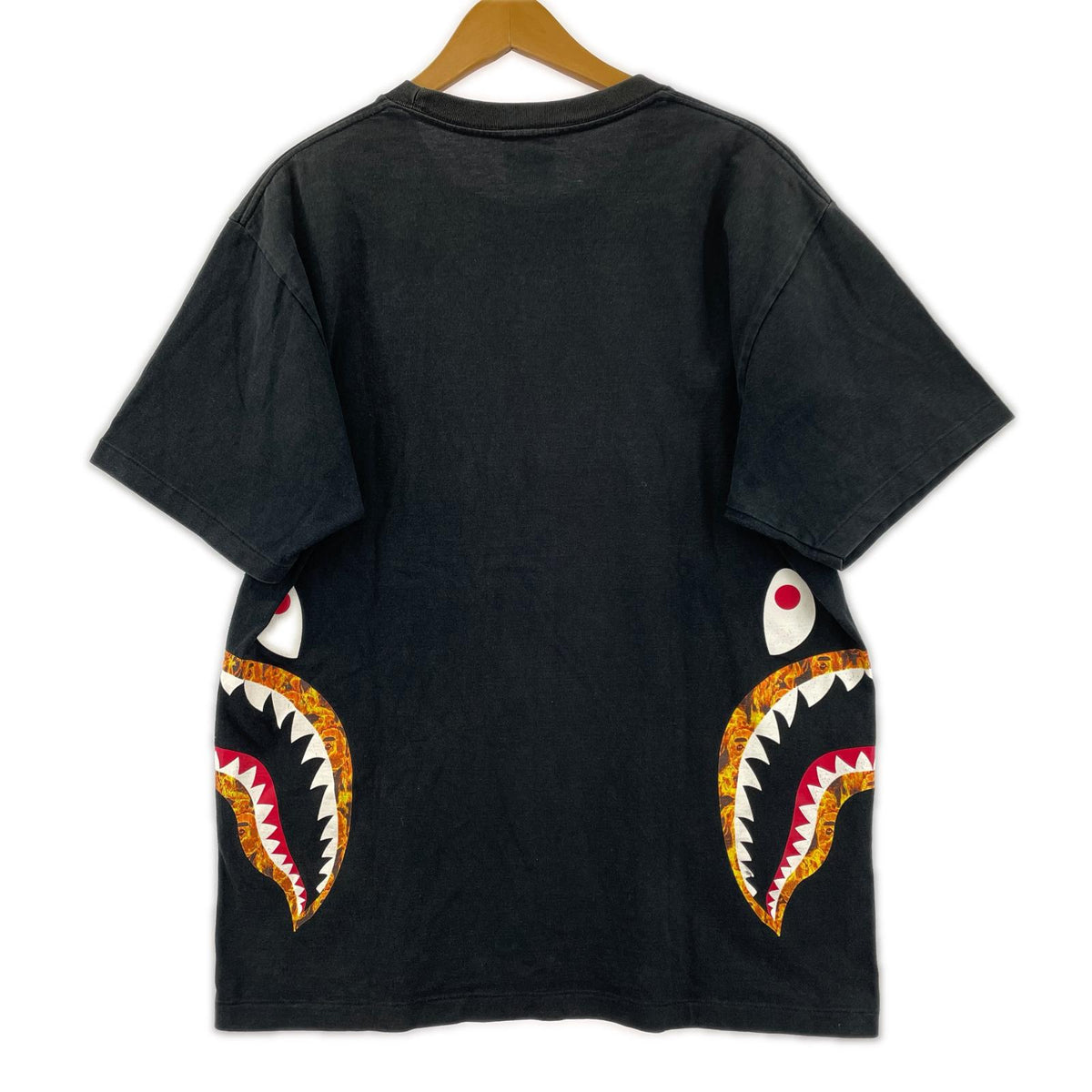 半袖Tシャツ FLAME SIDE SHARK TEE(L)ブラック L ブラック