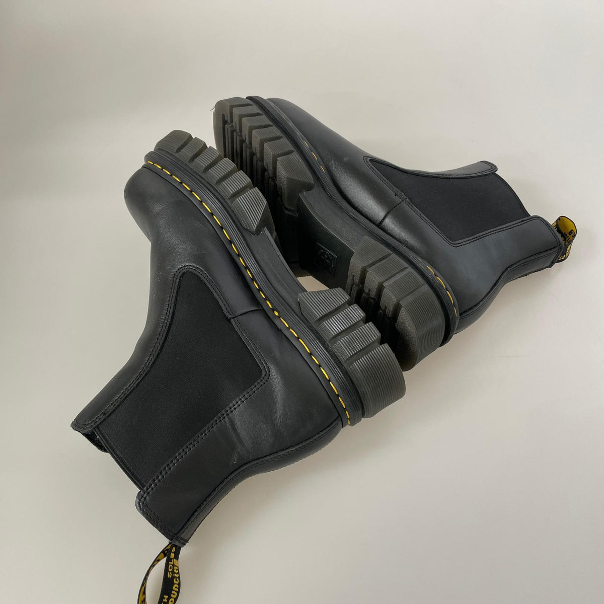 ブーツ Dr.Martens AUDRICK CHELSEA サイドゴアブーツ 黒 ブラック