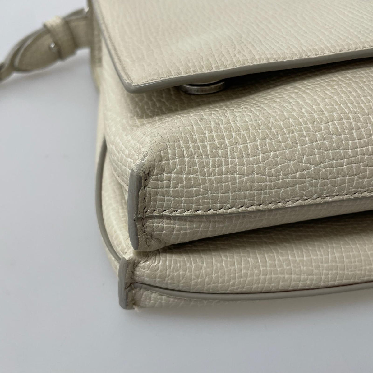 ショルダーバッグ VIEW BAG