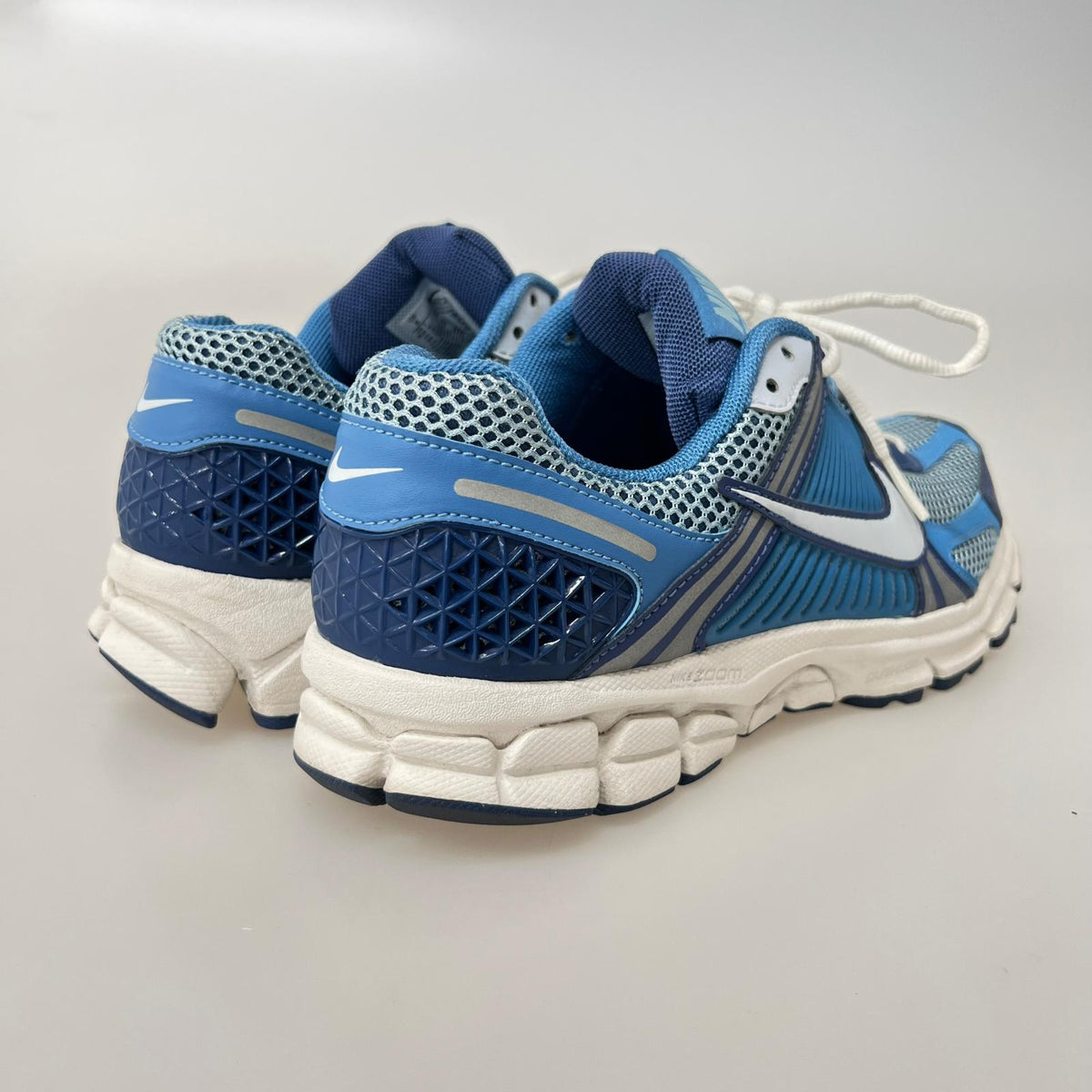 スニーカー ZOOM VOMERO 5 Blue 26cm 26cm (US8 UK7 1/2 EU42) ブルー