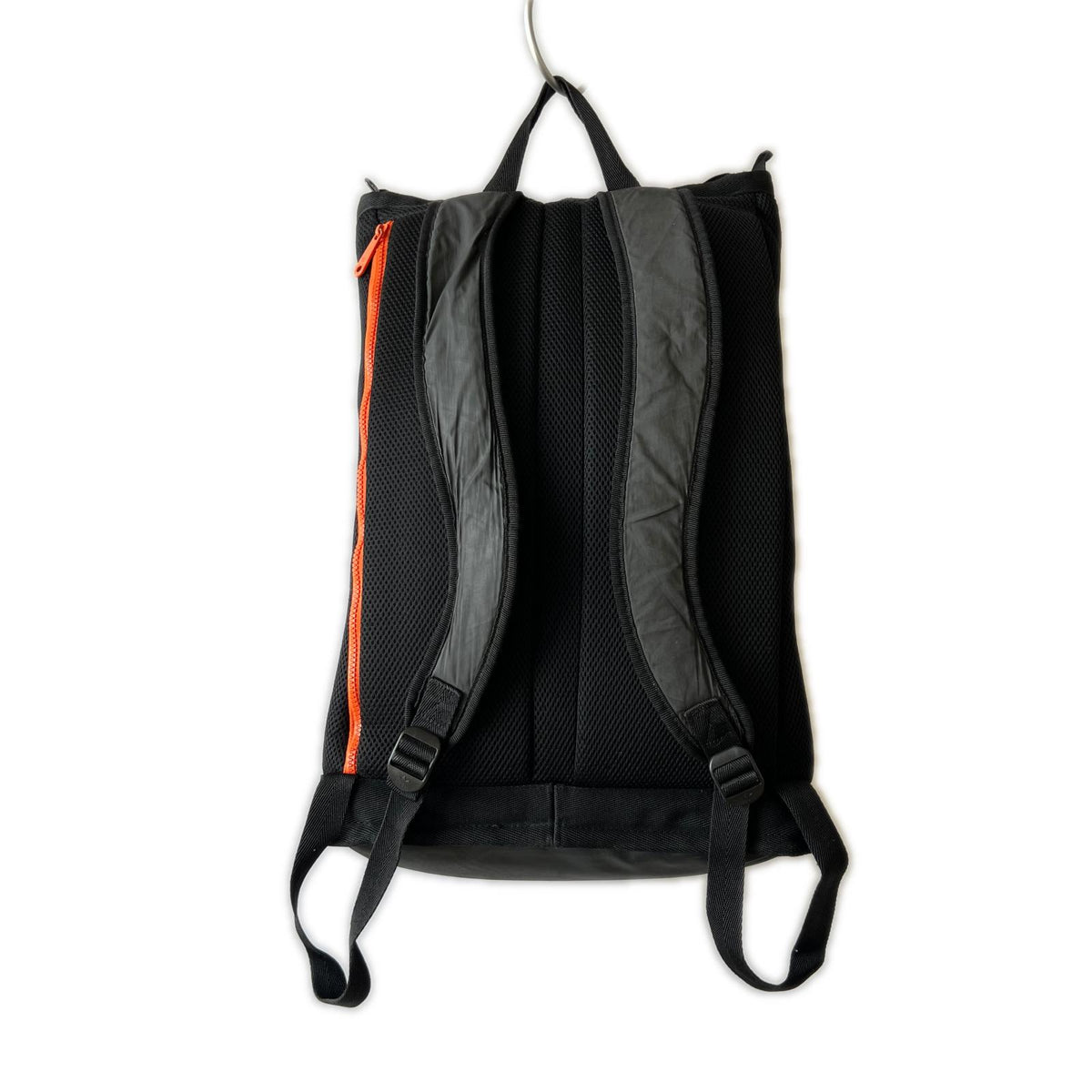 リュック・デイパック AJ8431 FUTURA NIGHT BACKPACK ブラック