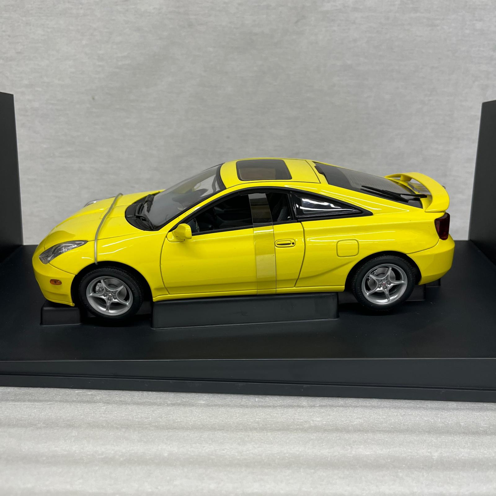 AUTOart トヨタ セリカ GT-S 黄 スケールカー