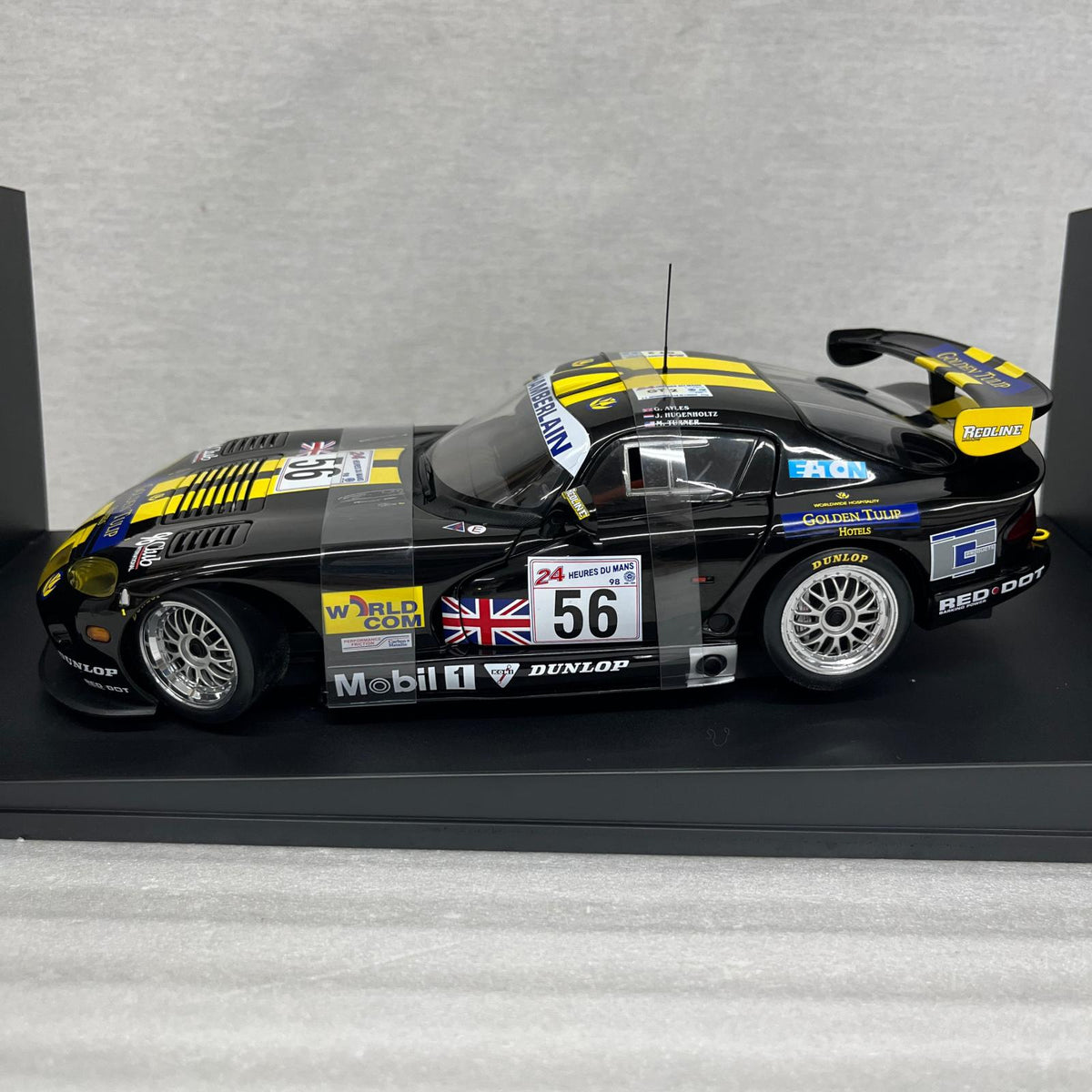 AUTOart ダッジ バイパー GTS R スケールカー