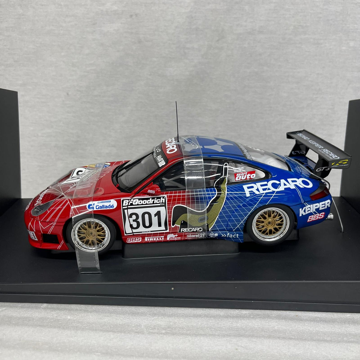 Autoart RECARO PORCHE 911 GT3 RS スケールカー