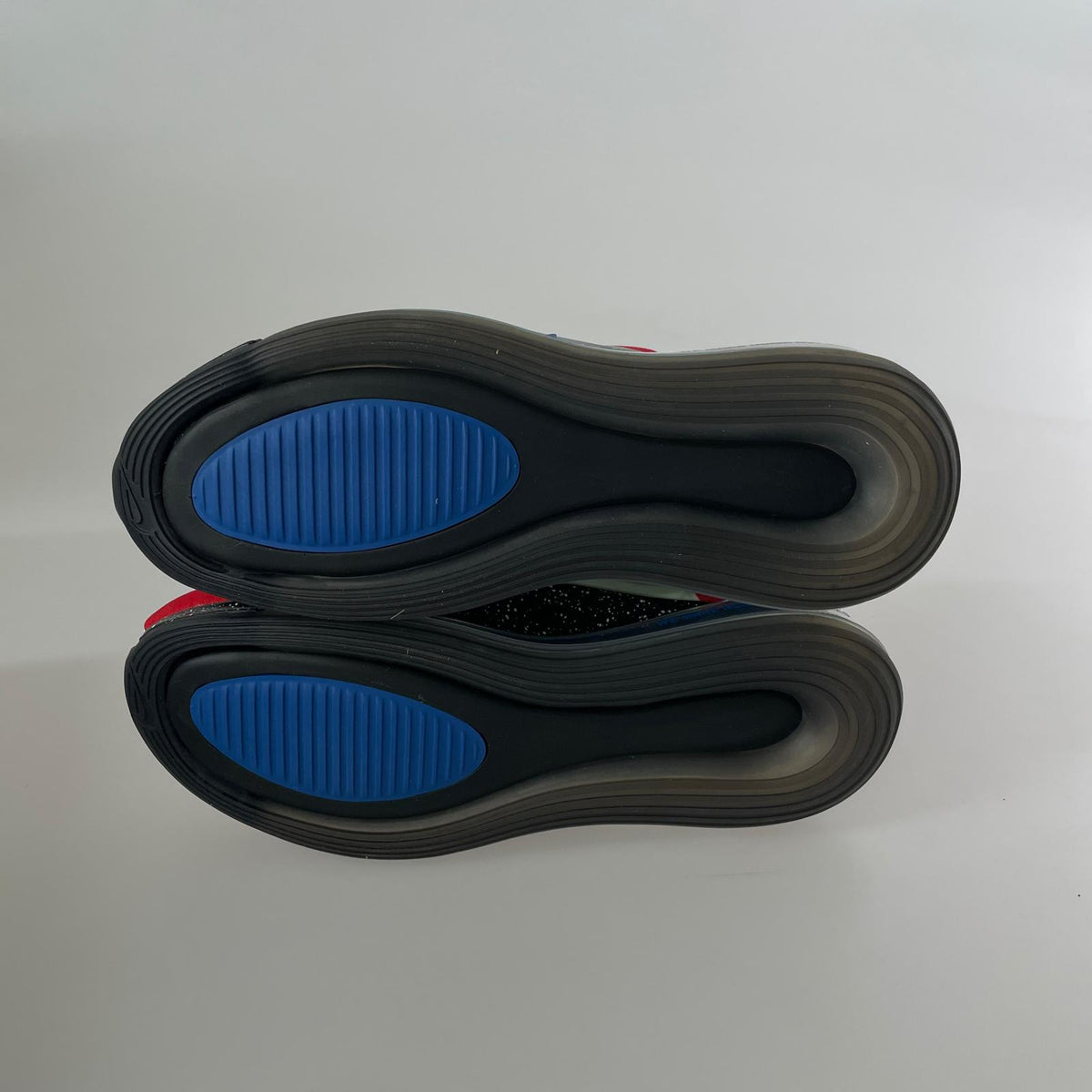 スニーカー NIKE AIR MAX 720 UNIVERSITY RED (26.0) 26cm (US8 UK7 1/2 EU42) レッド
