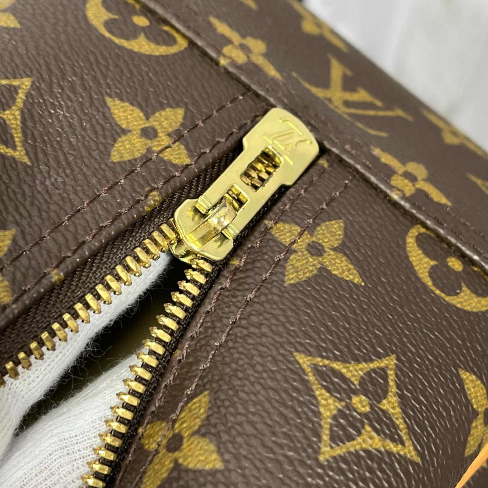 LV モノグラム トゥルーヴィル M42228