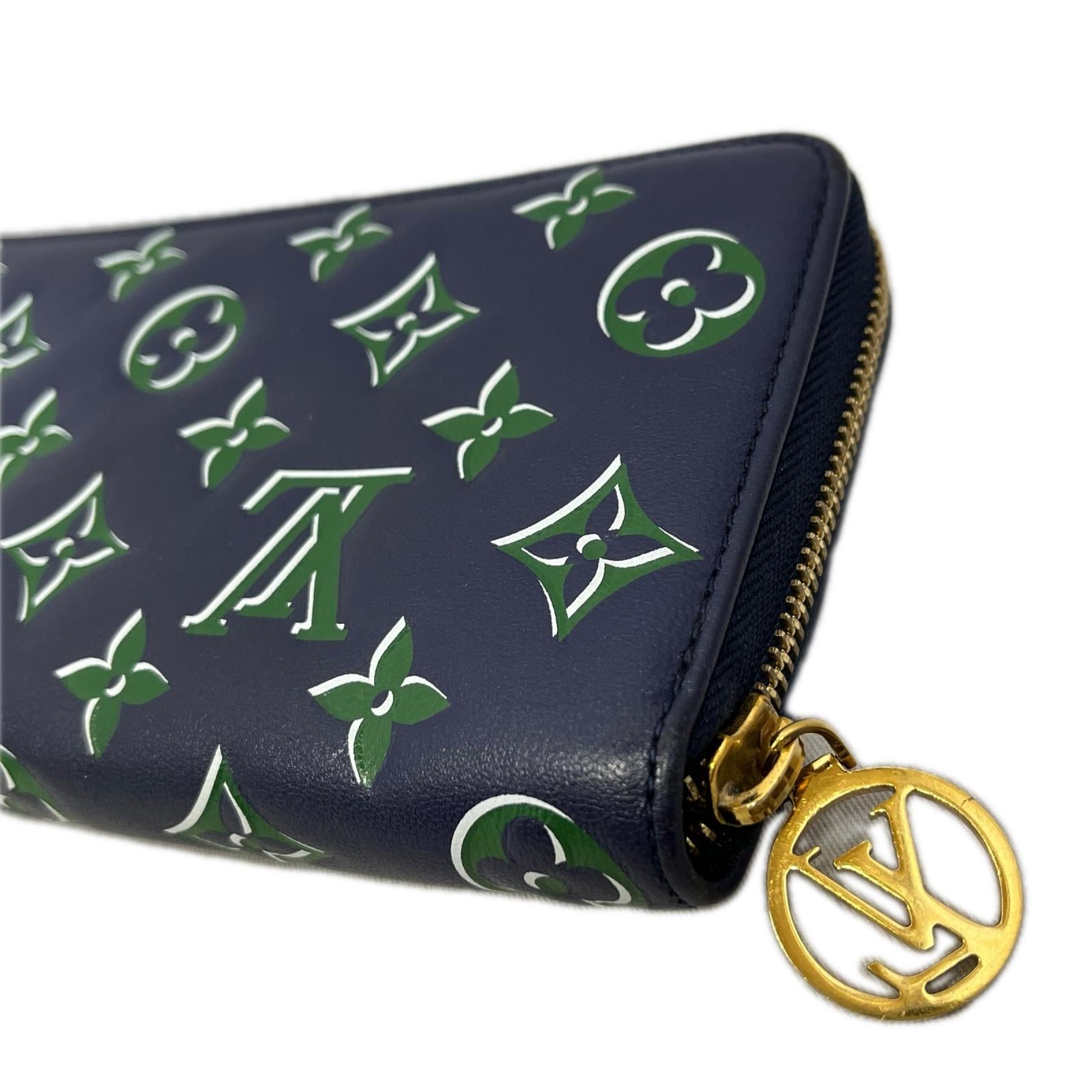 LV クッサン ジッピーウォレット M82642