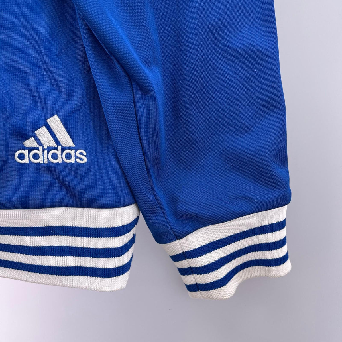 その他アウター adidas トラックジャケット チェルシー ブルー L