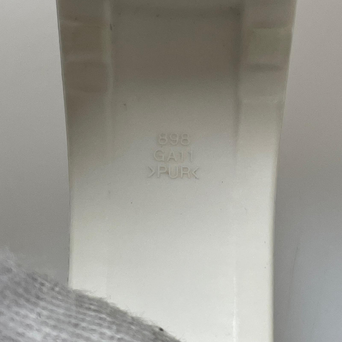 腕時計 GST-W300 ホワイト