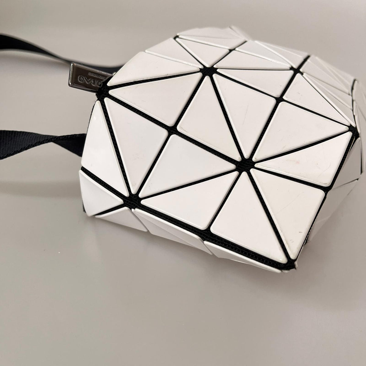 ショルダーバッグ BAOBAO ISSEY MIYAKE ショルダーバッグ ホワイト